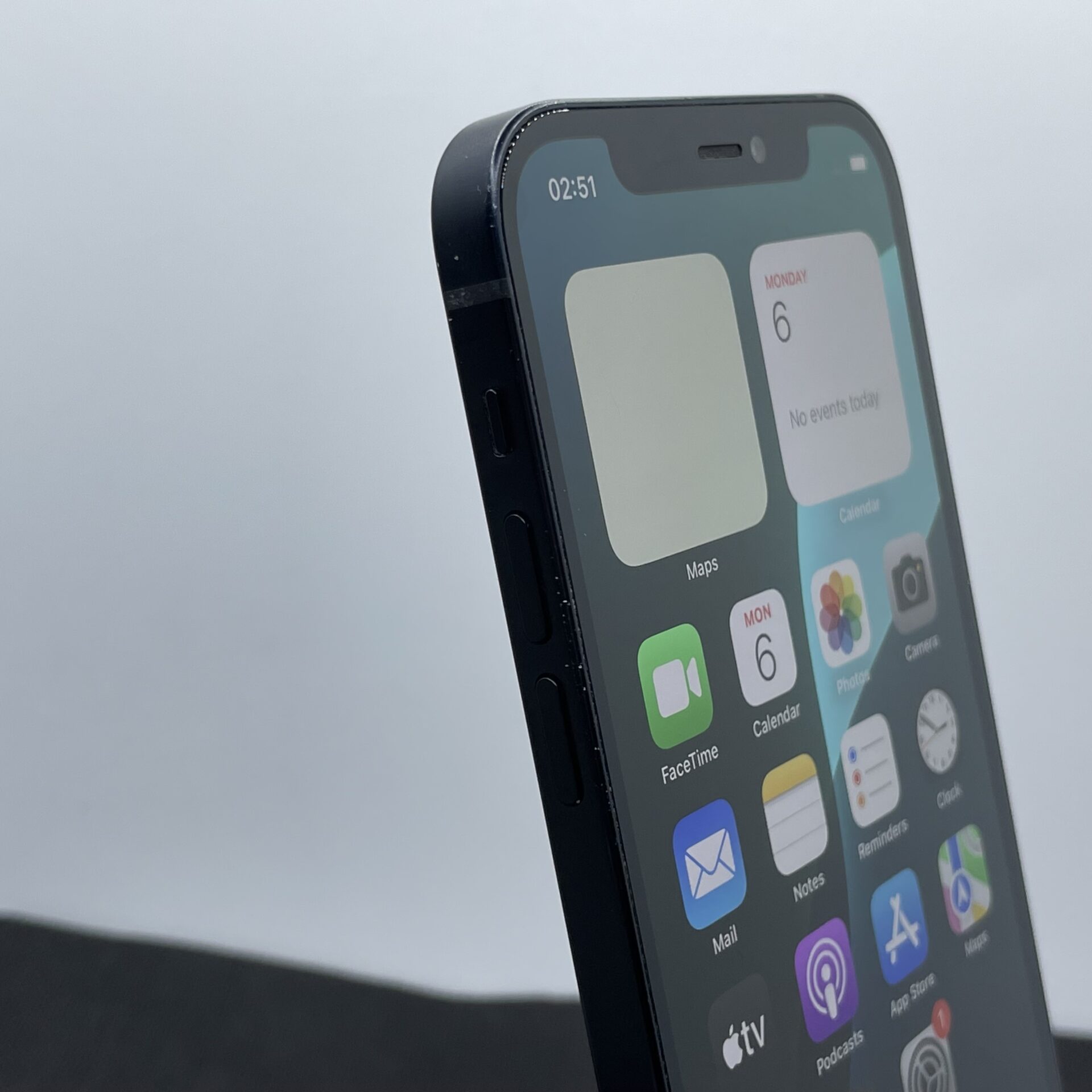 Apple iPhone 12 64GB Black (6 Month Warranty) - Image 4