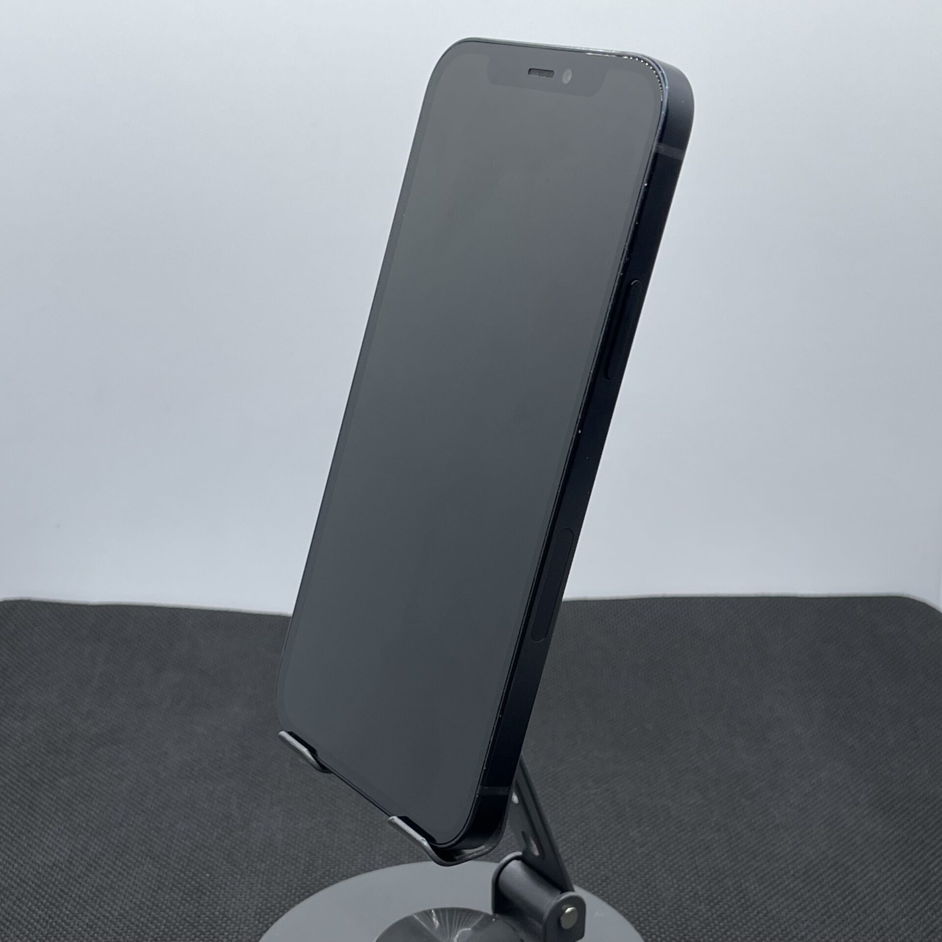 Apple iPhone 12 64GB Black (6 Month Warranty) - Image 7