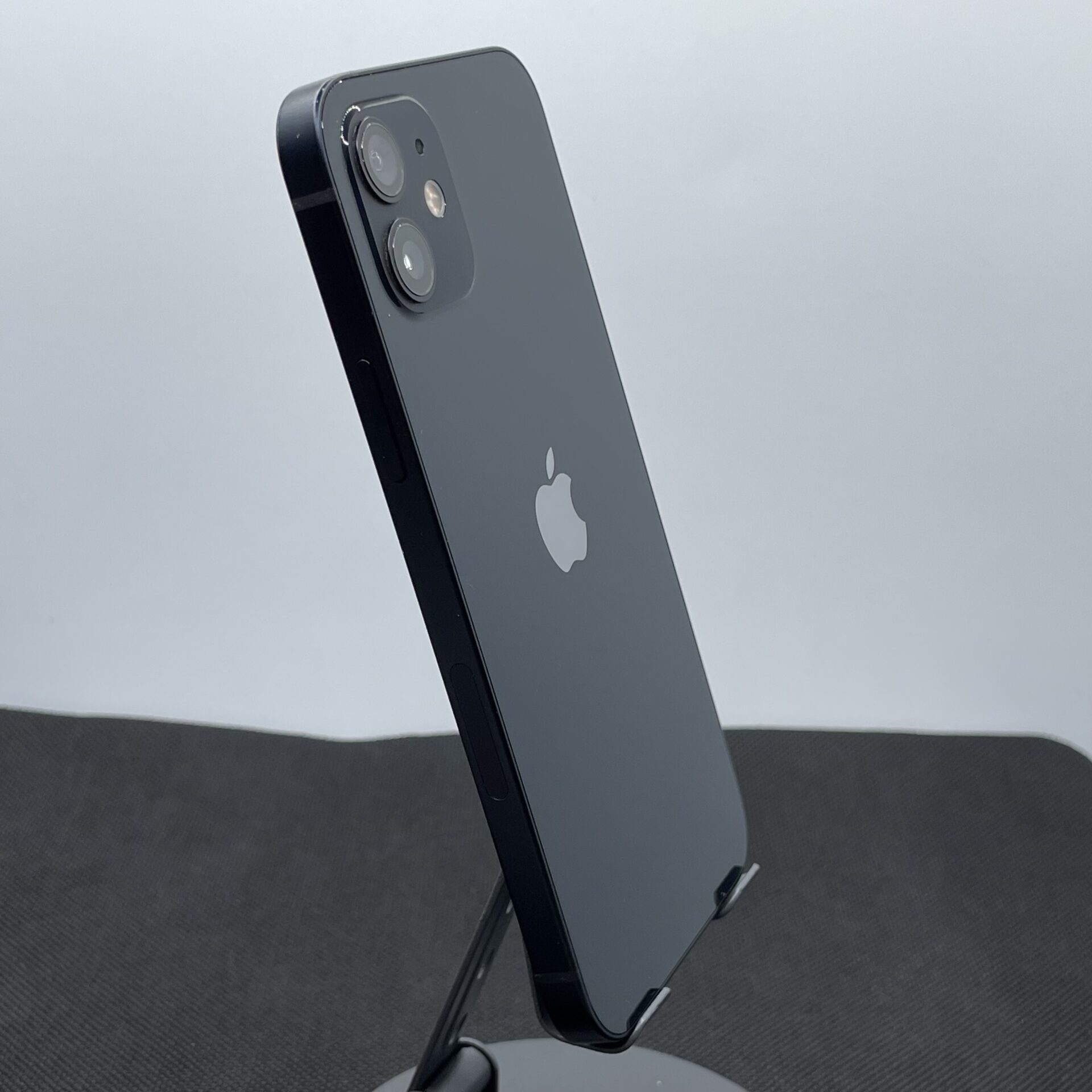 Apple iPhone 12 64GB Black (6 Month Warranty) - Image 9