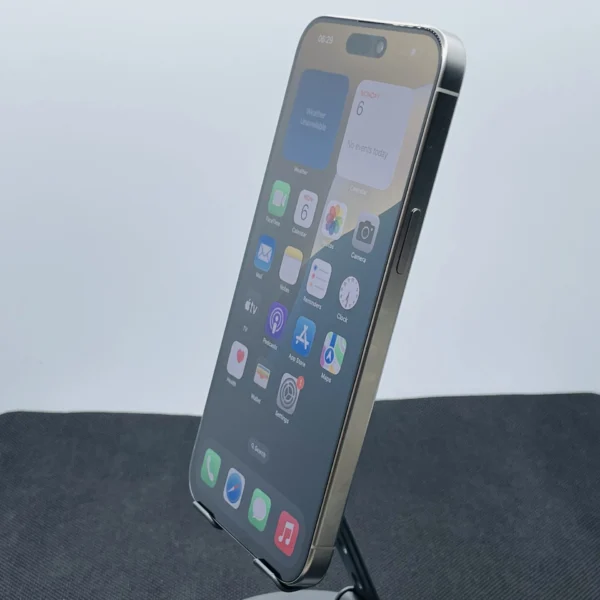 Apple iPhone 15 Pro Max 256GB White Titanium - (Grade B) | Epic