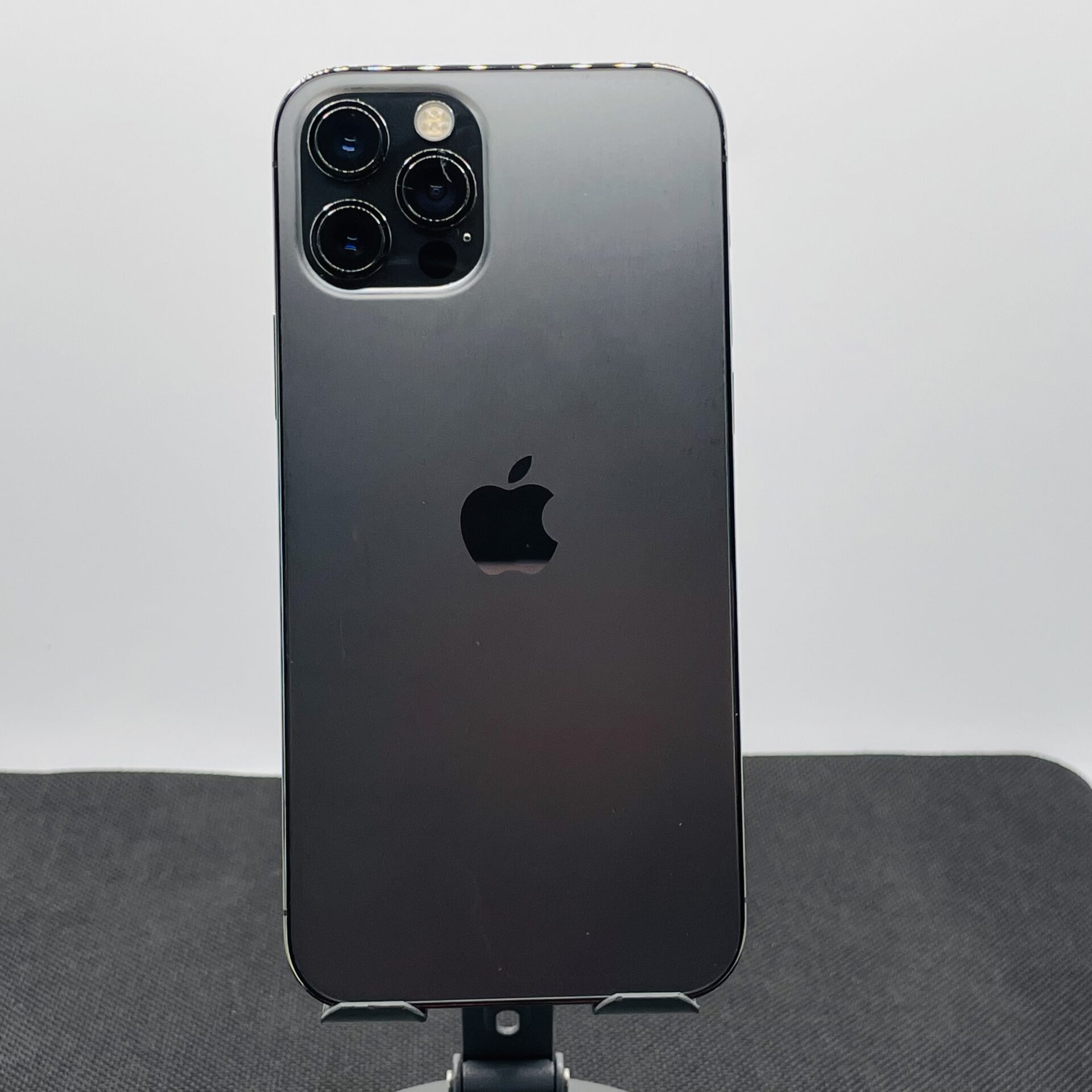 iPhone - iPhone 12 pro グラファイト 256GB Buy Used Apple iPhone - iPhone 12 pro グラファイト 256GB Buy Used Apple