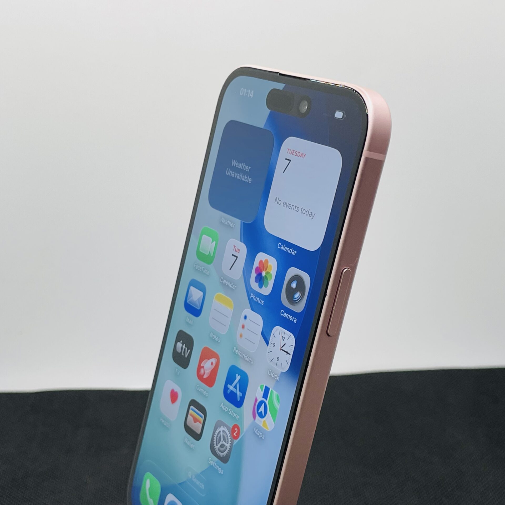 Apple iPhone 15 128GB Pink - (Grade B) - Image 6