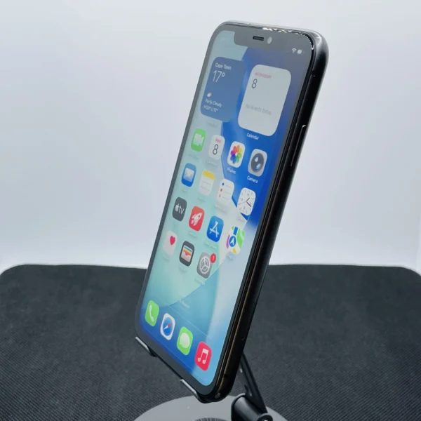 Apple iPhone 11 64GB Black (6 Month Warranty) | Epic Deals SA