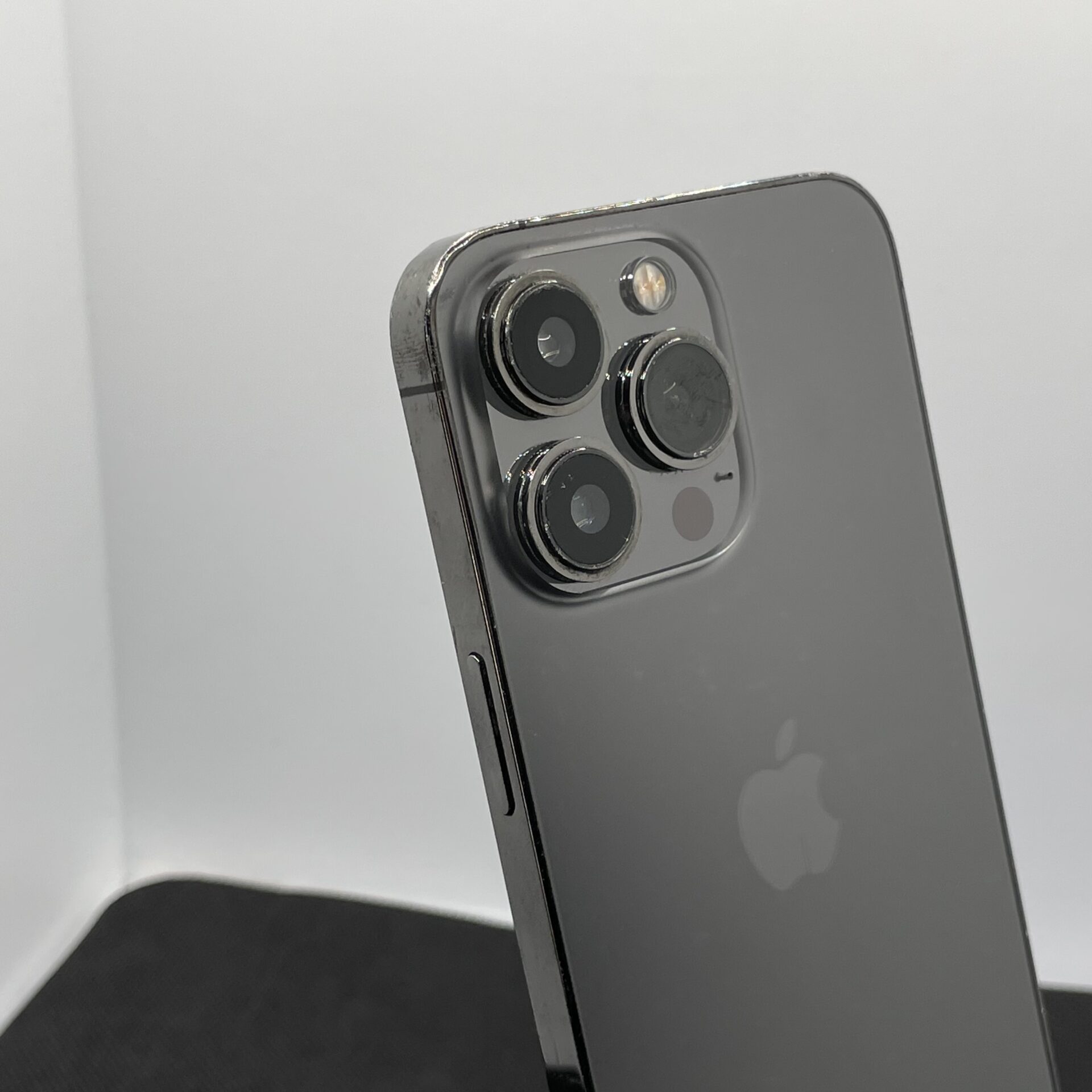 Apple iPhone 13 Pro 256GB Graphite (12 Month Warranty) | Epic Deals SA