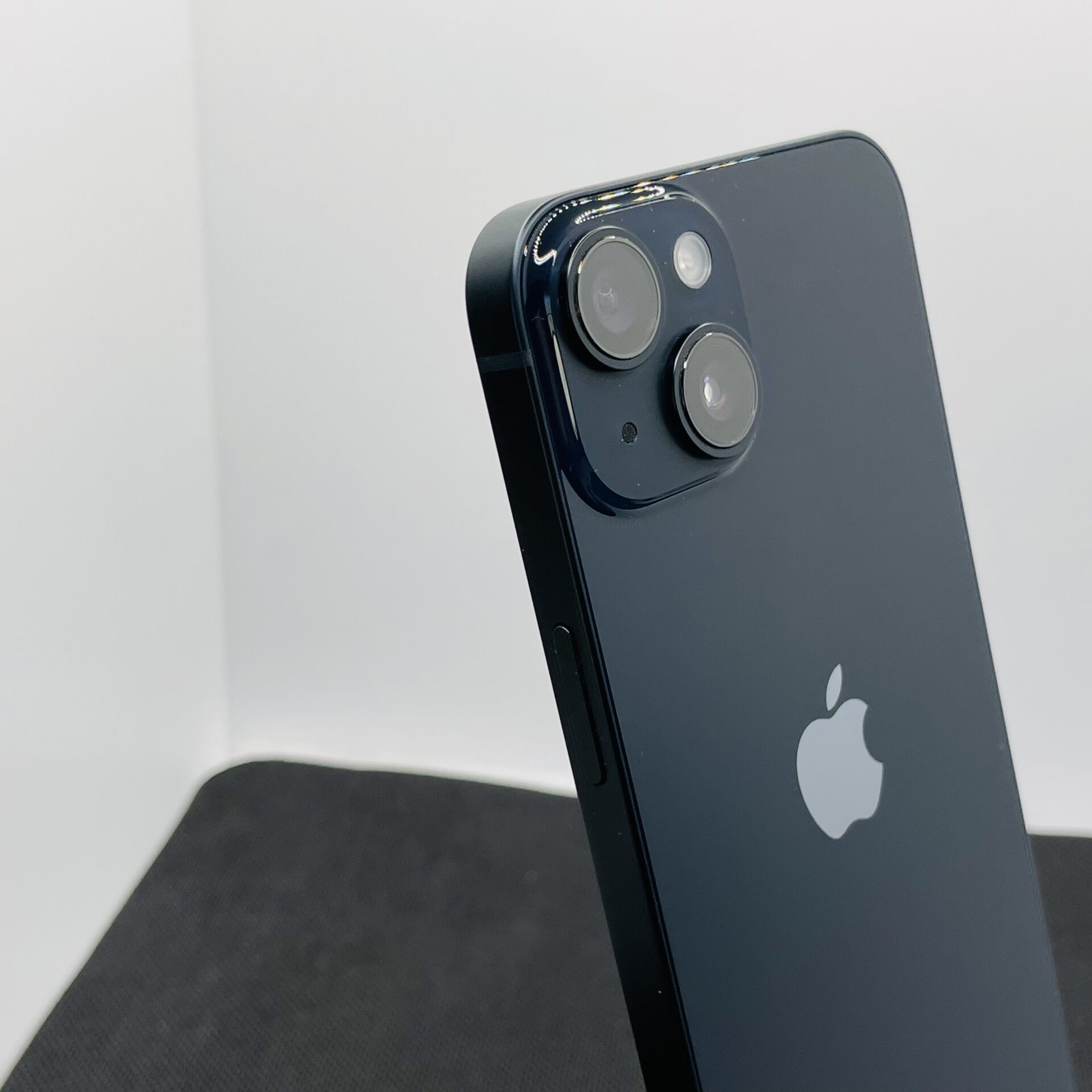 Apple iPhone 14 256GB Midnight (12 Month Warranty) - Image 10