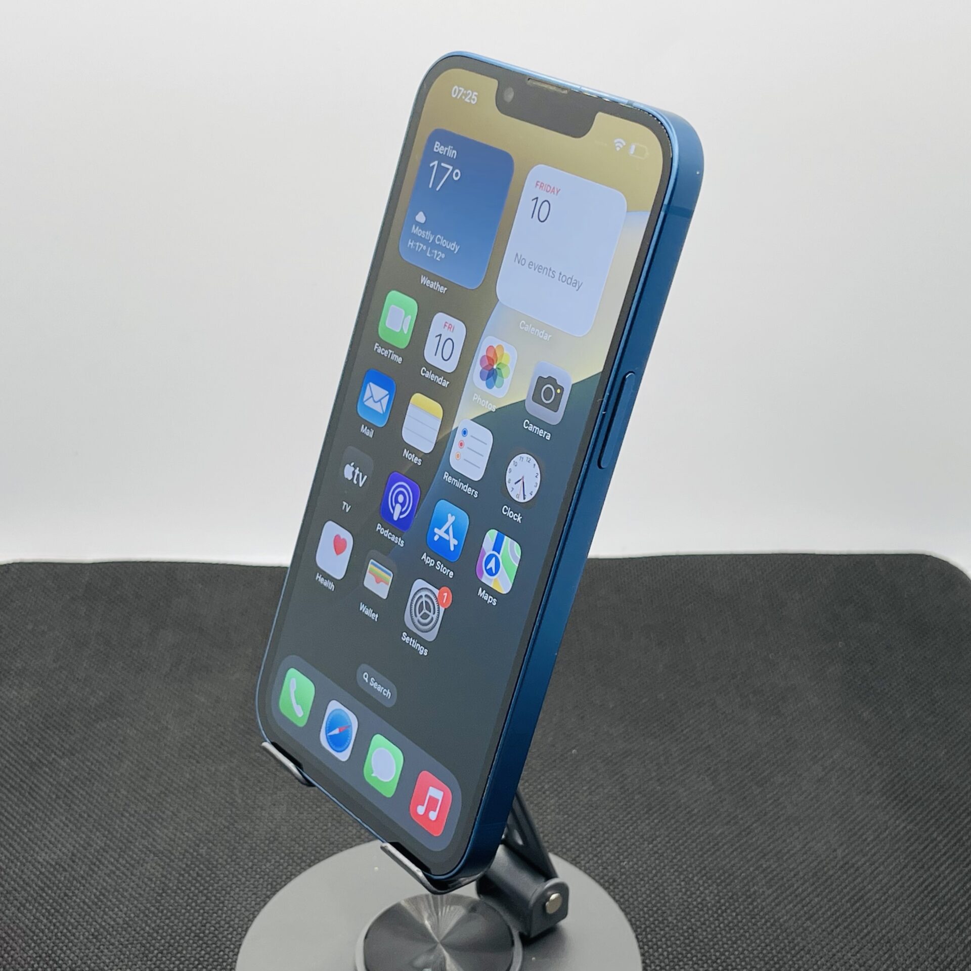 Apple iPhone 13 256GB Blue - (Grade B) - Image 5
