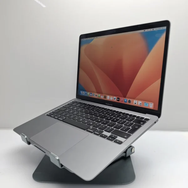Apple MacBook Air “M1” 13-Inch 8 CPU/7 GPU (2020) 8GB RAM 256GB