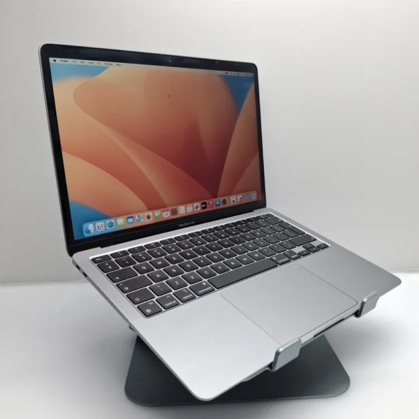 Apple MacBook Air “M1” 13-Inch 8 CPU/7 GPU (2020) 8GB RAM 256GB
