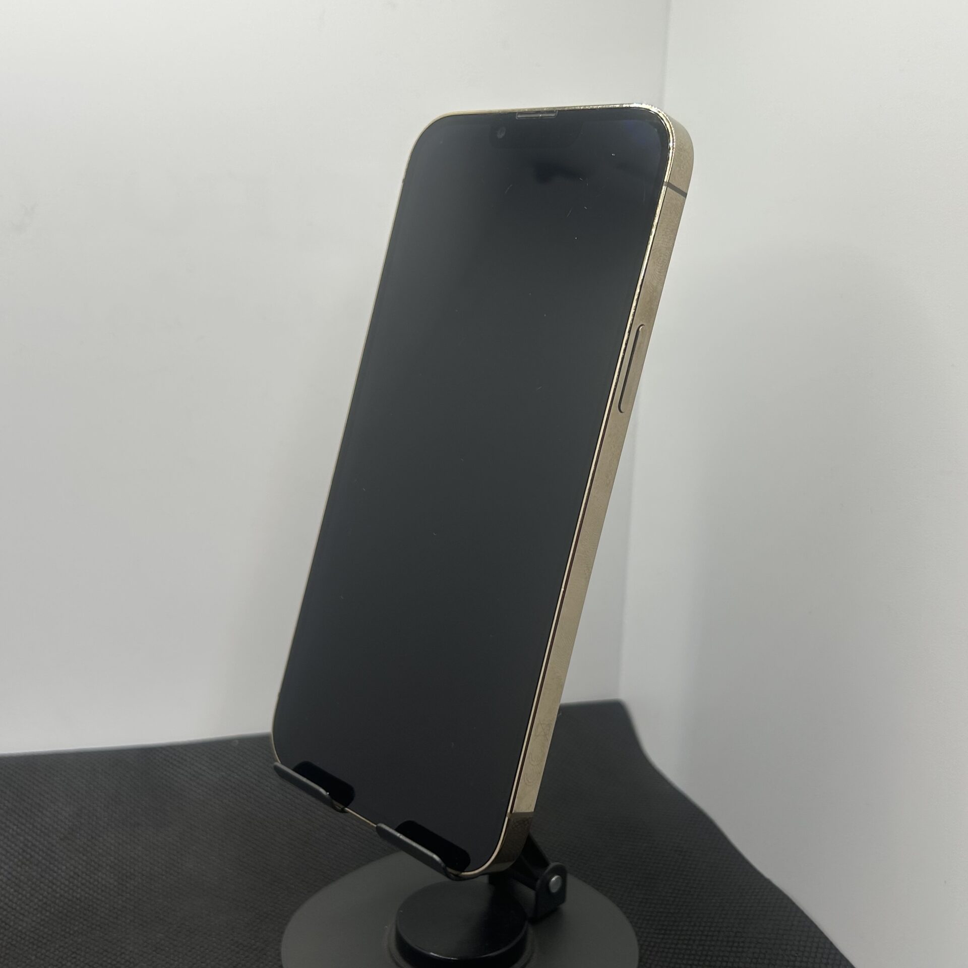 Apple iPhone 13 Pro Max 256GB Gold - (Grade B) | Epic Deals SA