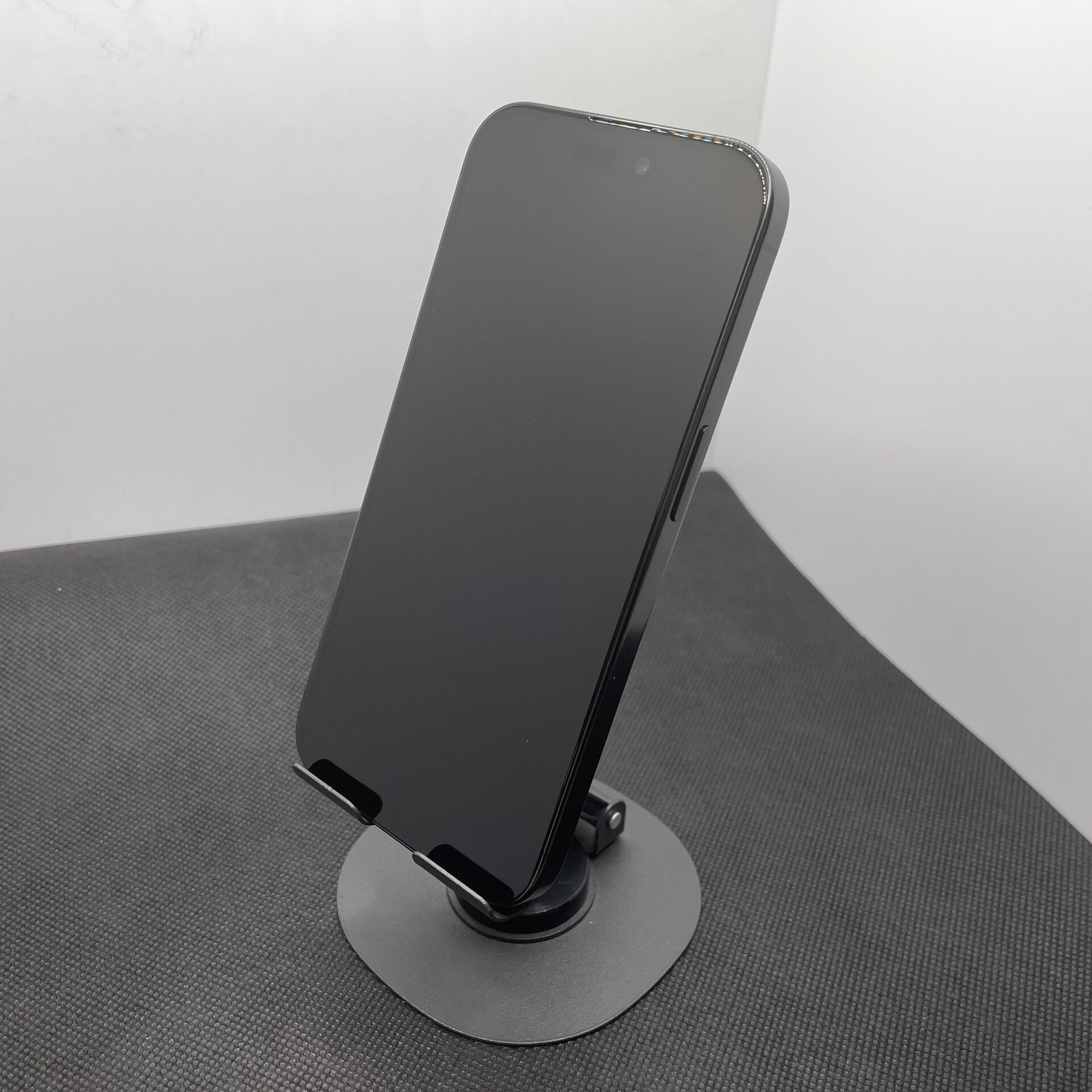 Apple iPhone 15 Pro 512GB Black Titanium - (Grade B) - Image 6