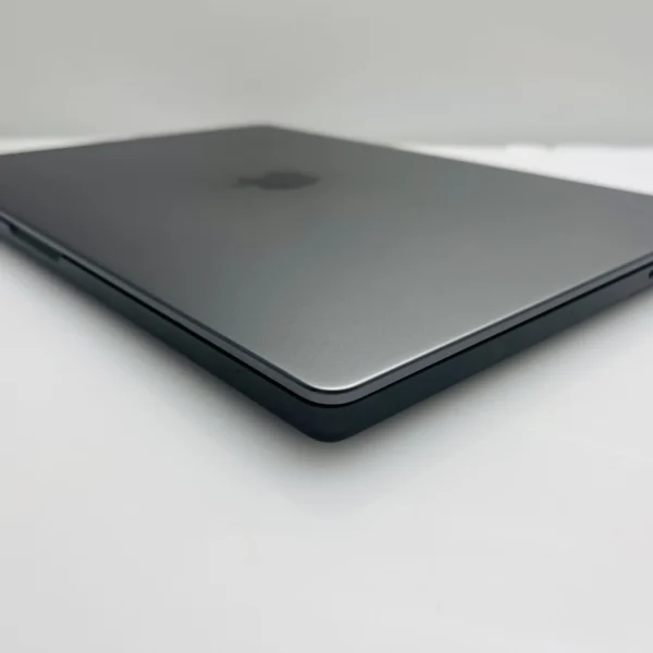 Apple Macbook Pro 