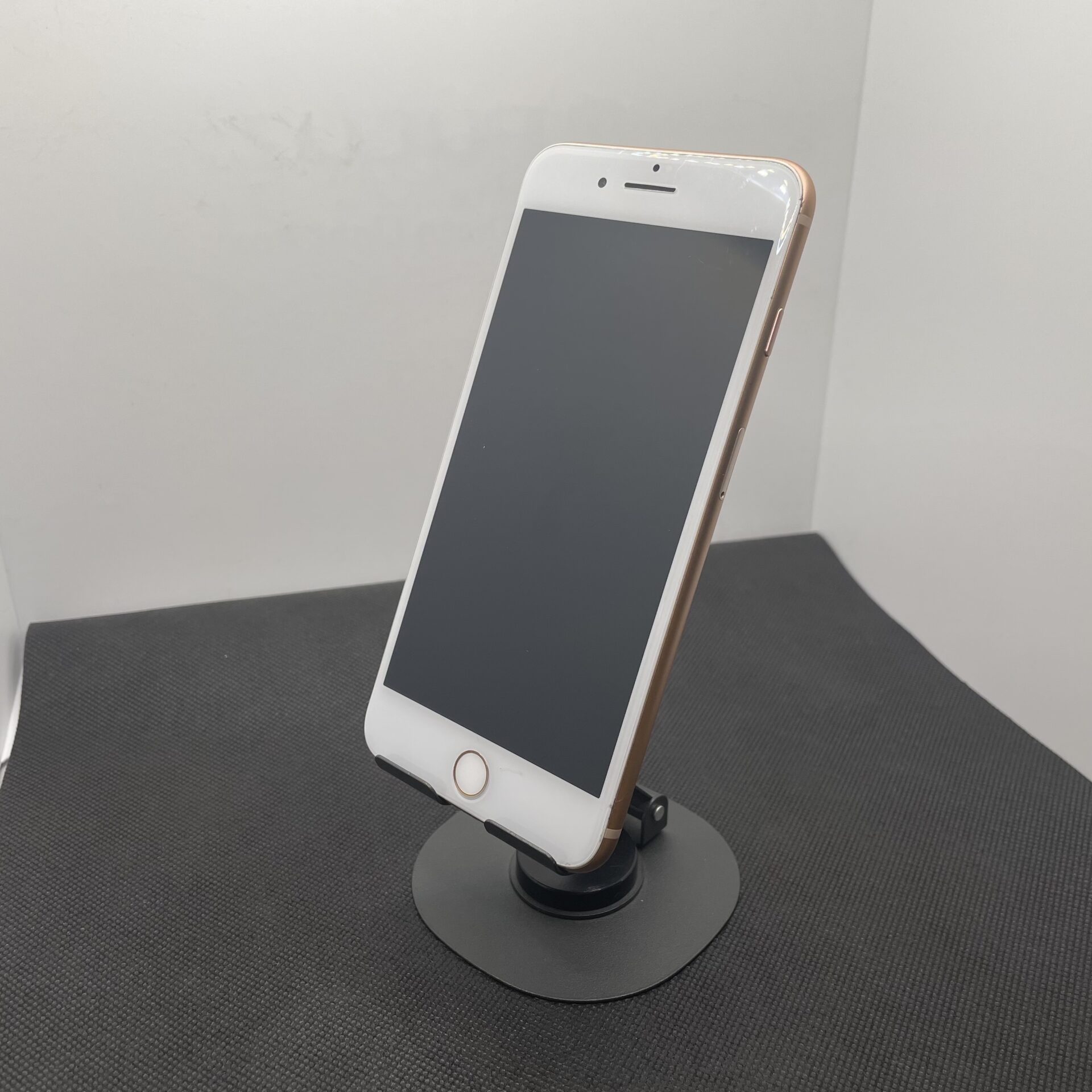 Apple iPhone 8 Plus 256GB Gold (Grade B) - Minor Bright Spot - Image 6
