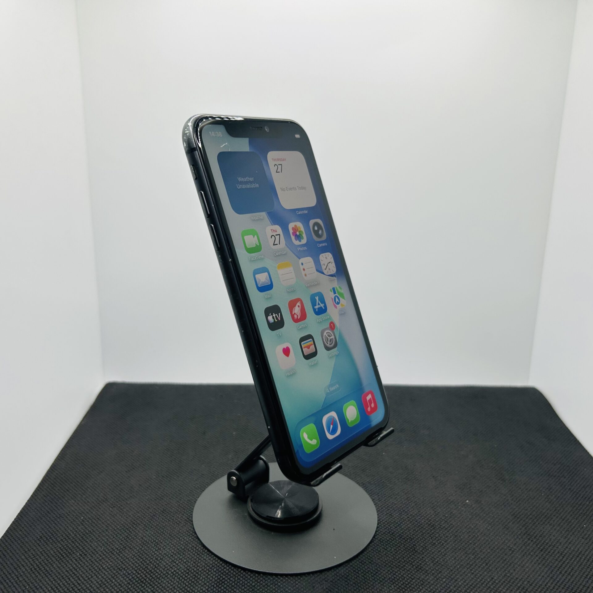 Apple iPhone 11 64GB Black – (Grade B) - Image 2