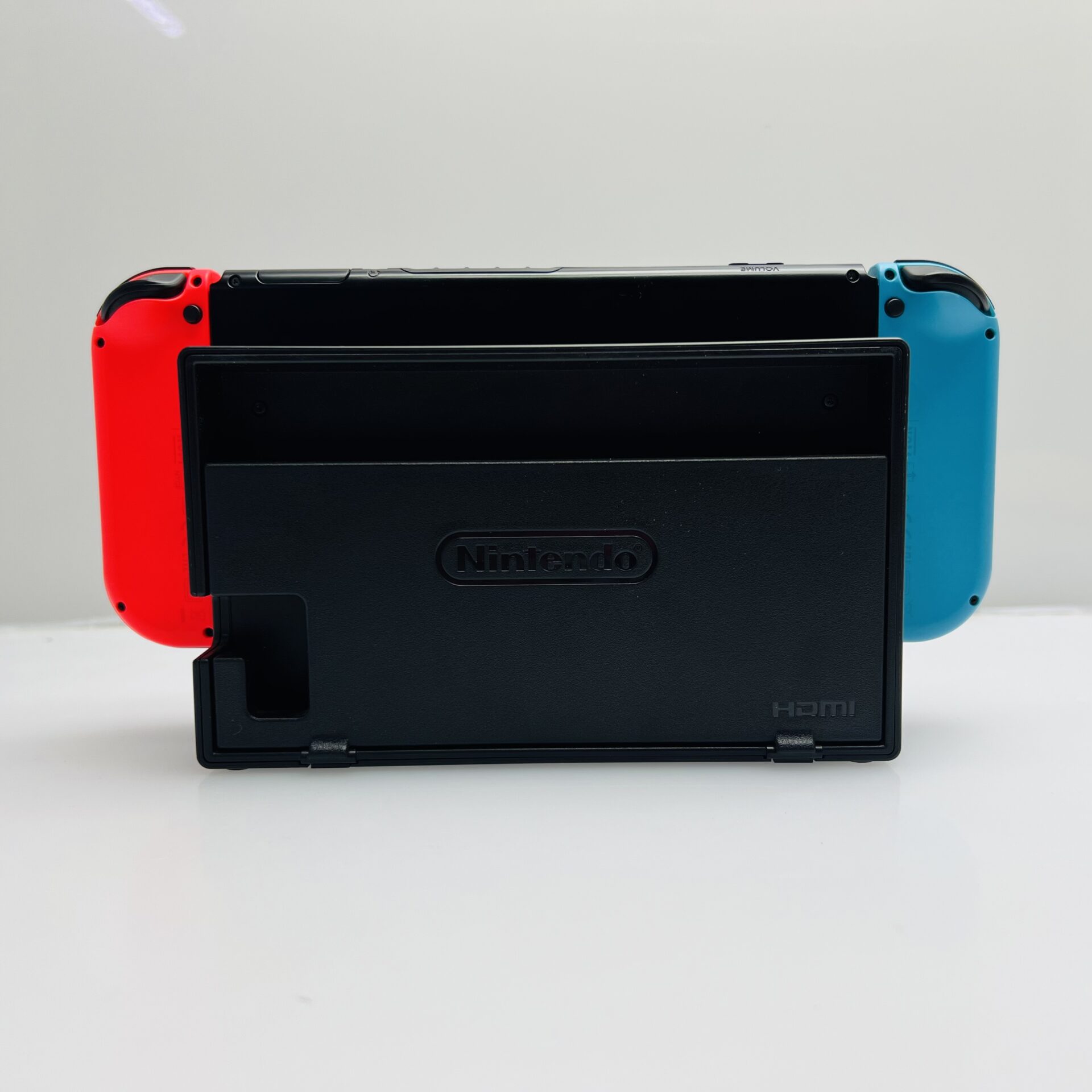 Nintendo Switch 32GB Black + Accessories – (Grade B) - Image 5
