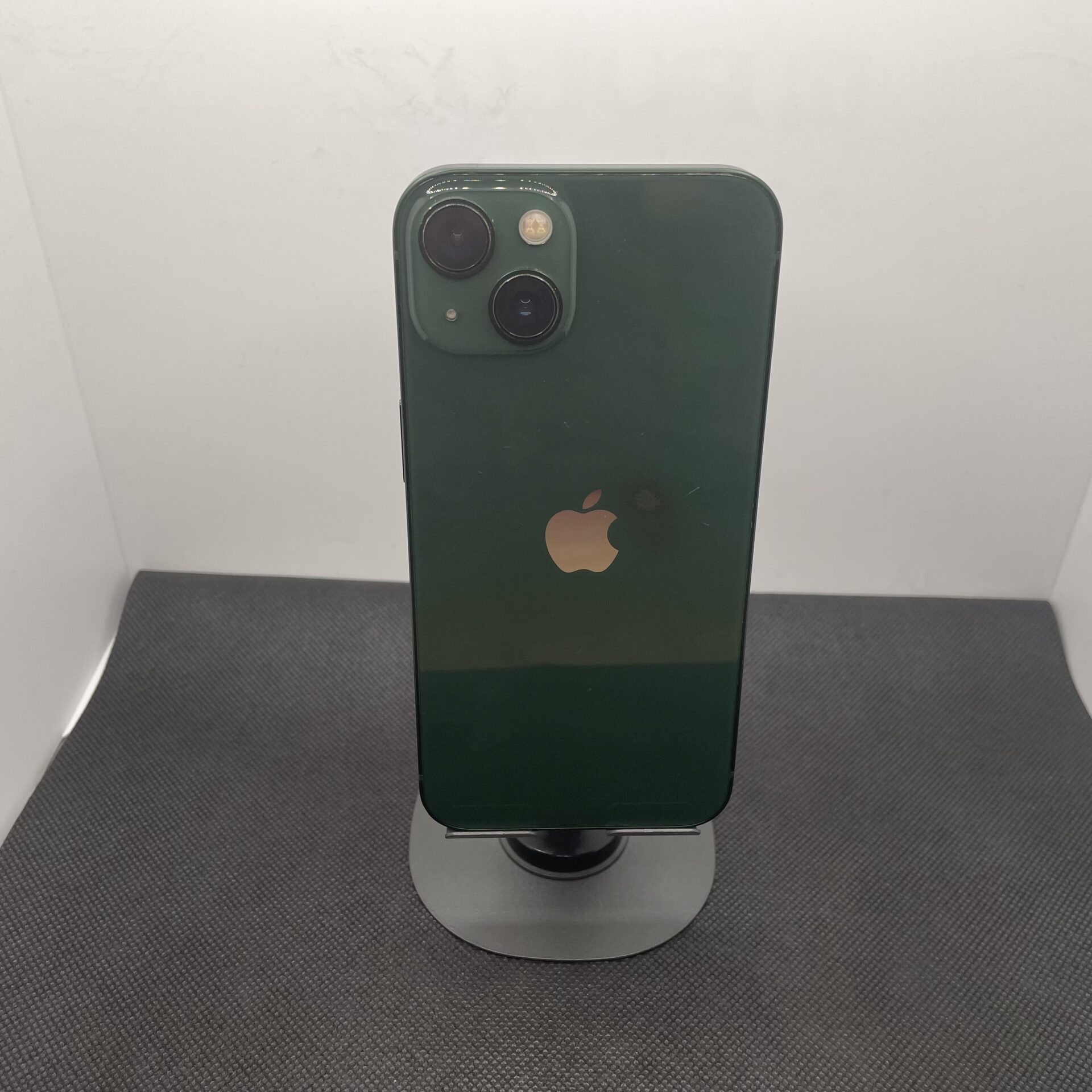 Apple iPhone 13 128GB Green - (Grade B) - Image 9