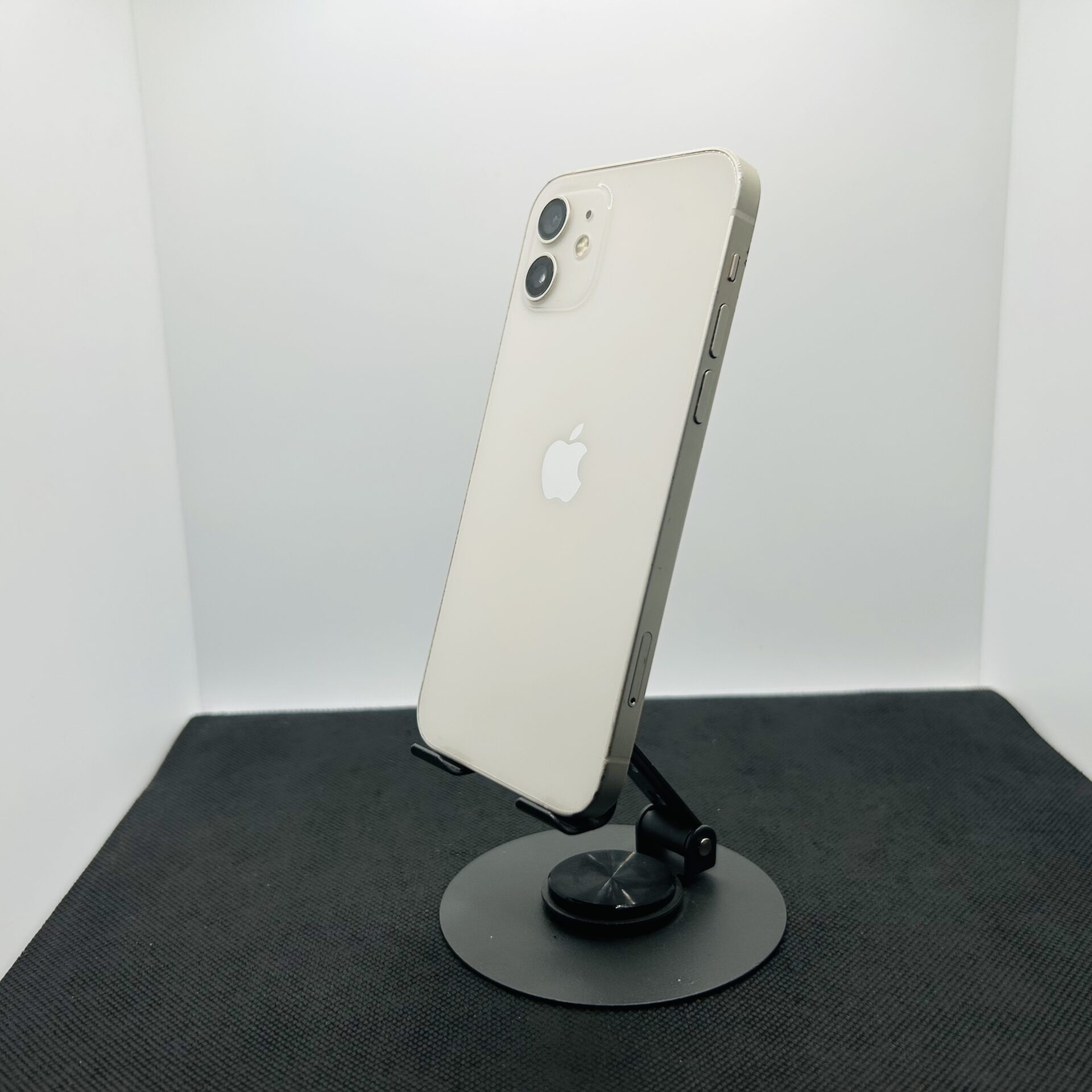 Apple iPhone 12 64GB White – (Grade B) | Epic Deals SA