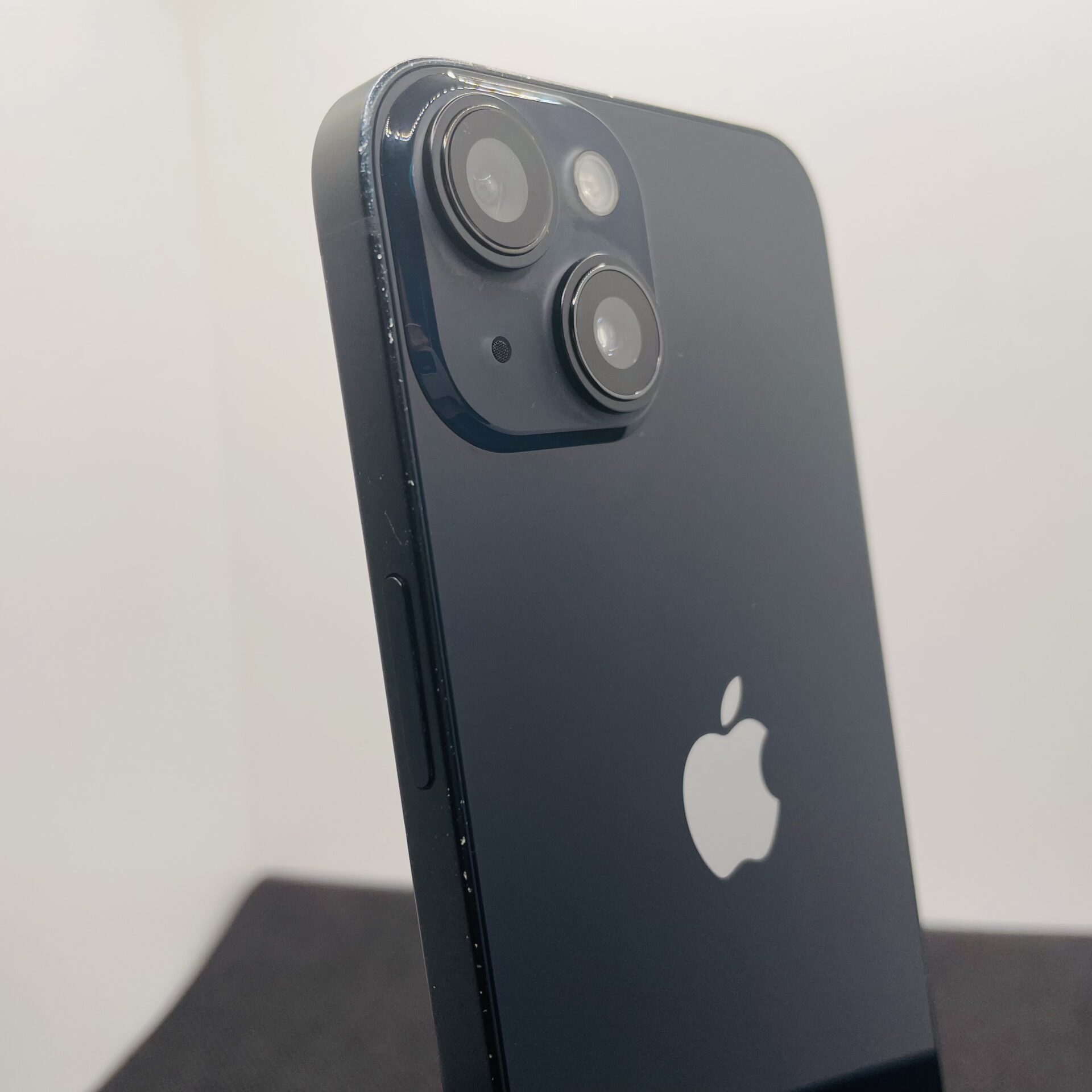 Apple iPhone 14 128GB Midnight - (Grade B) - Image 11