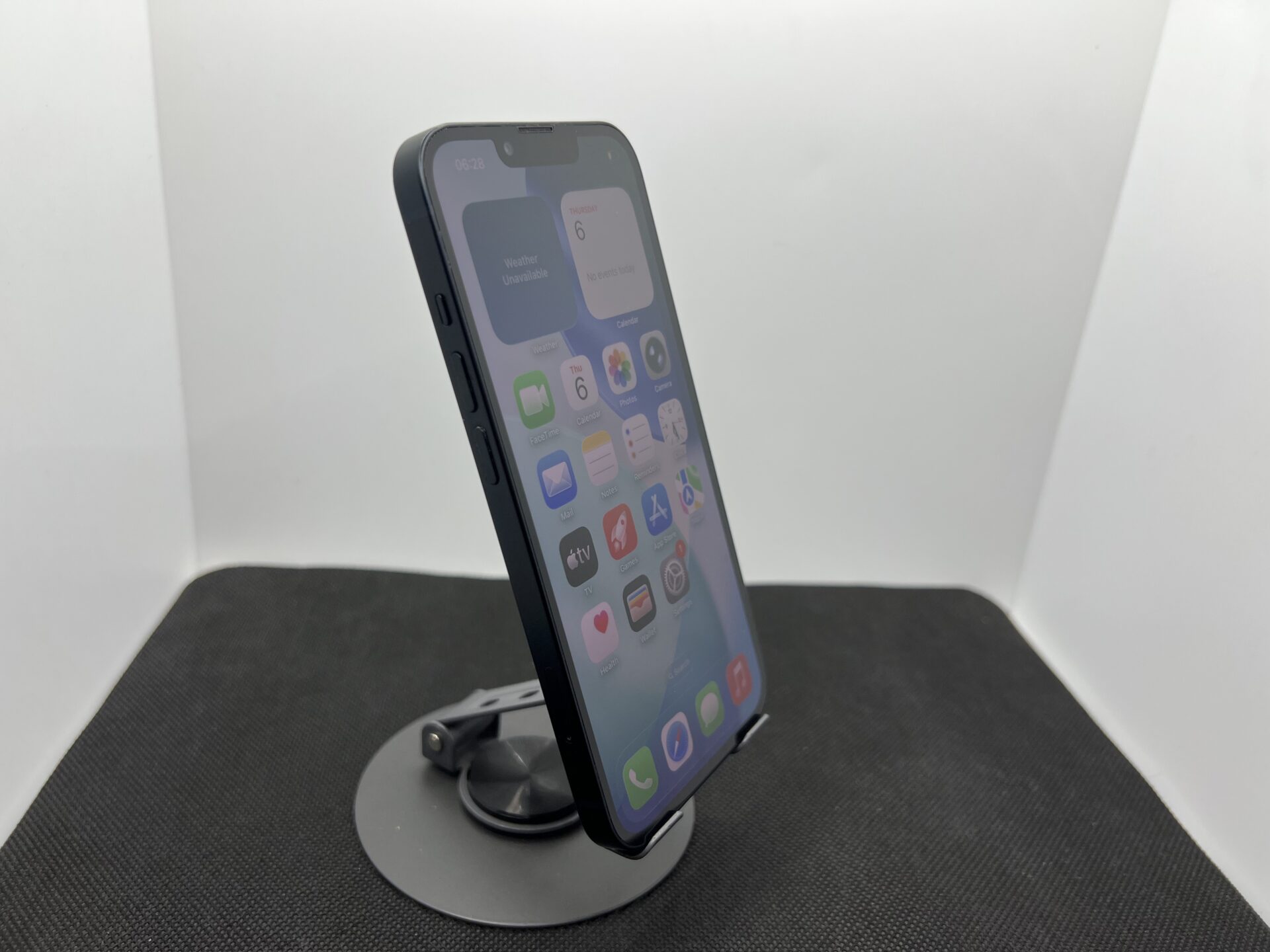 Apple iPhone 13 128GB Midnight – (Grade B) - Image 3