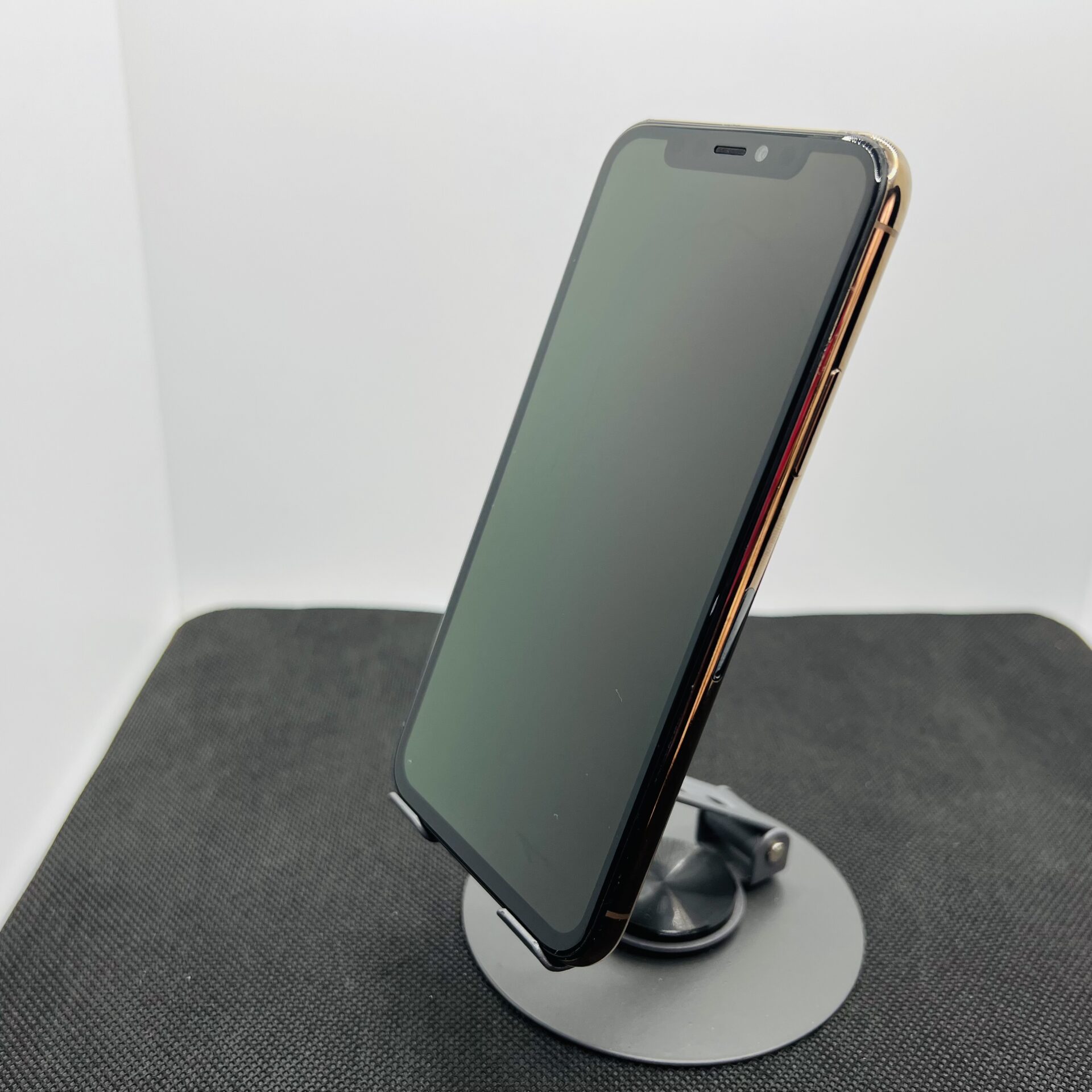 Apple iPhone 11 Pro 64GB Gold (Grade B) – No Face ID - Image 7