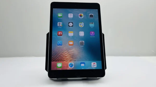 Apple iPad Mini 1 16GB (WiFi/Cellular) Silver - (Grade B) | Epic