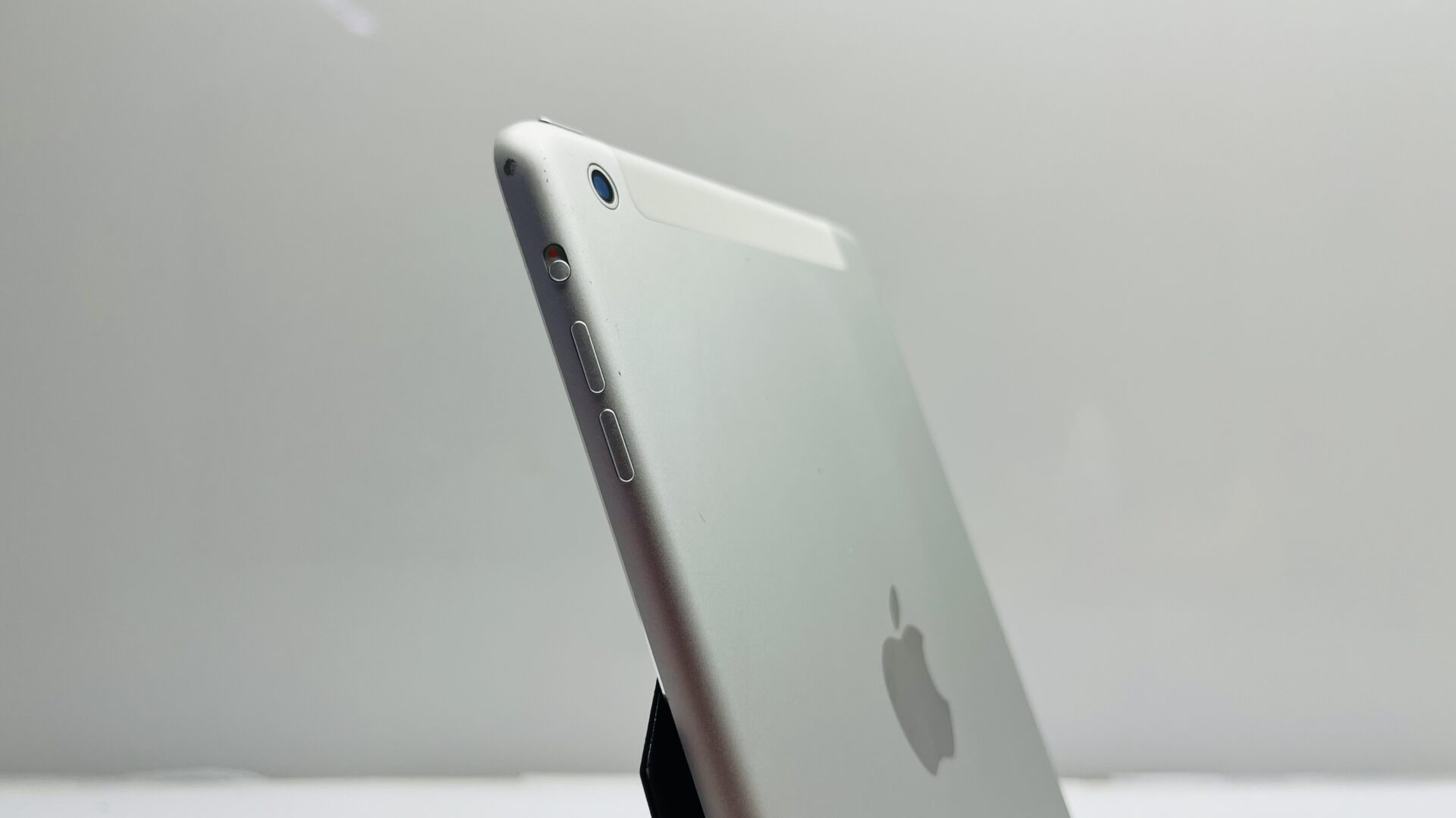Apple iPad Mini 1 16GB (WiFi/Cellular) Silver - (Grade B) | Epic