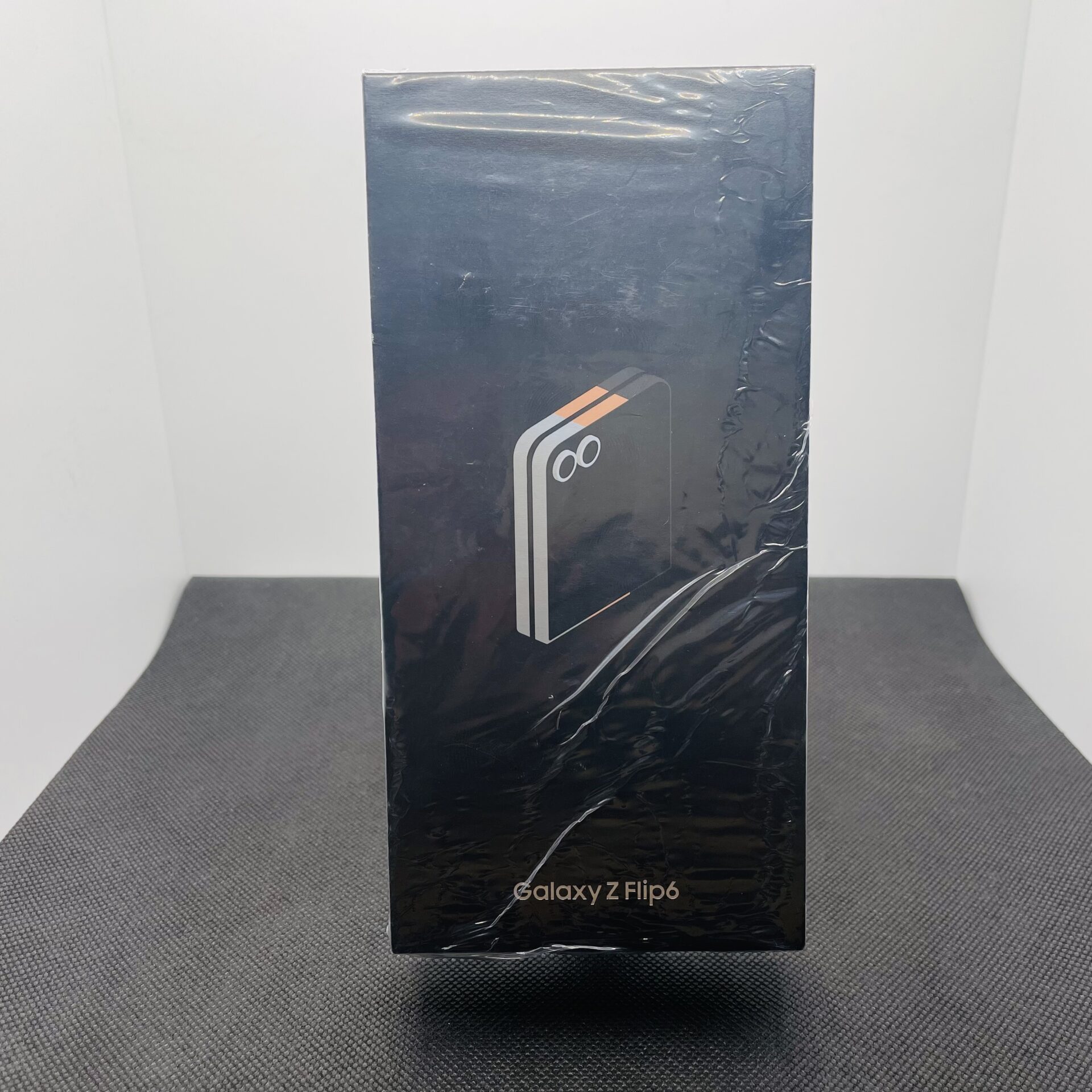 Samsung Galaxy Z Flip6 黒　256GB Samsung Galaxy Z Flip 6 256GB Crafted Black – Sealed (Original