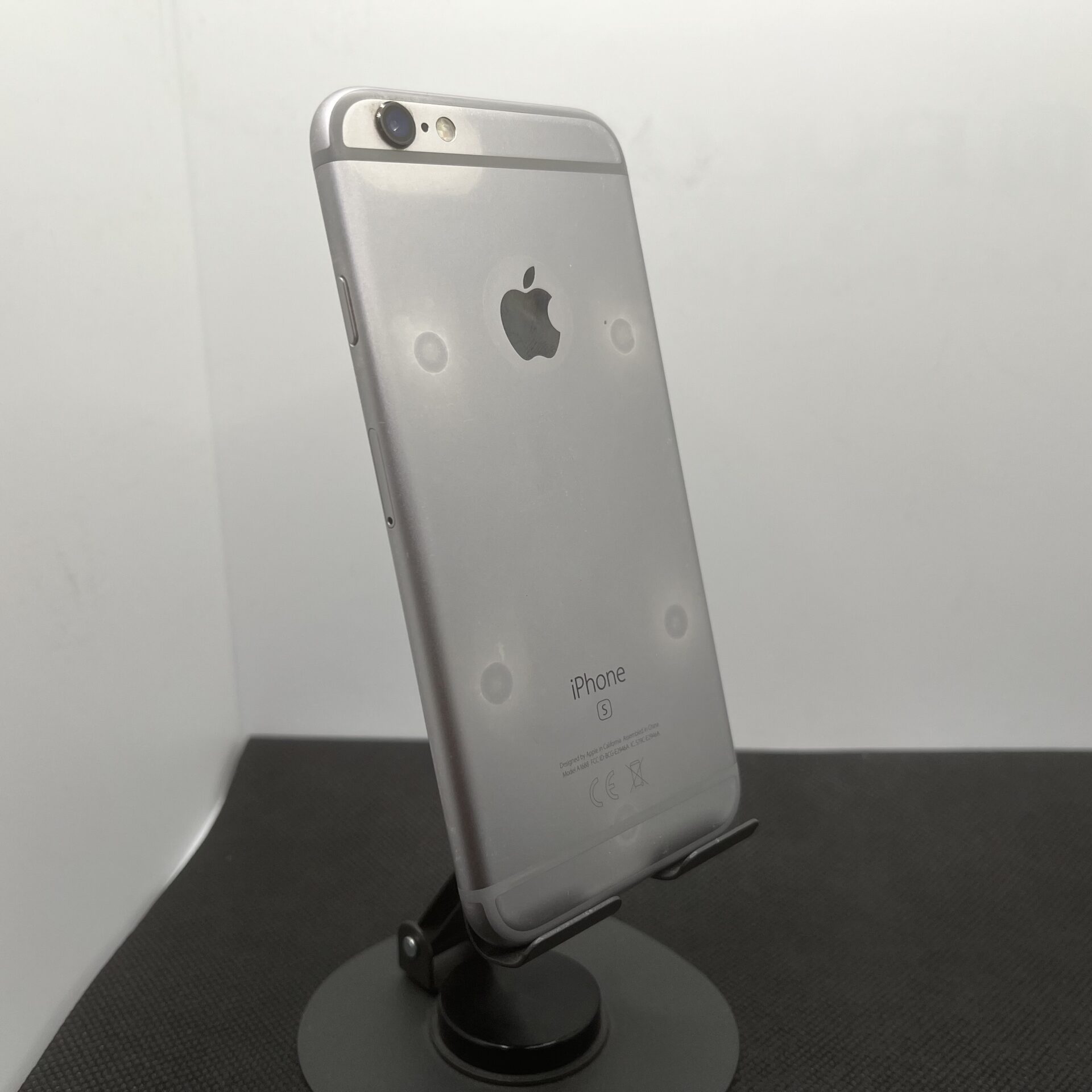 Apple iPhone 6s 32GB Space Gray - (Grade B) Bright Spot | Epic
