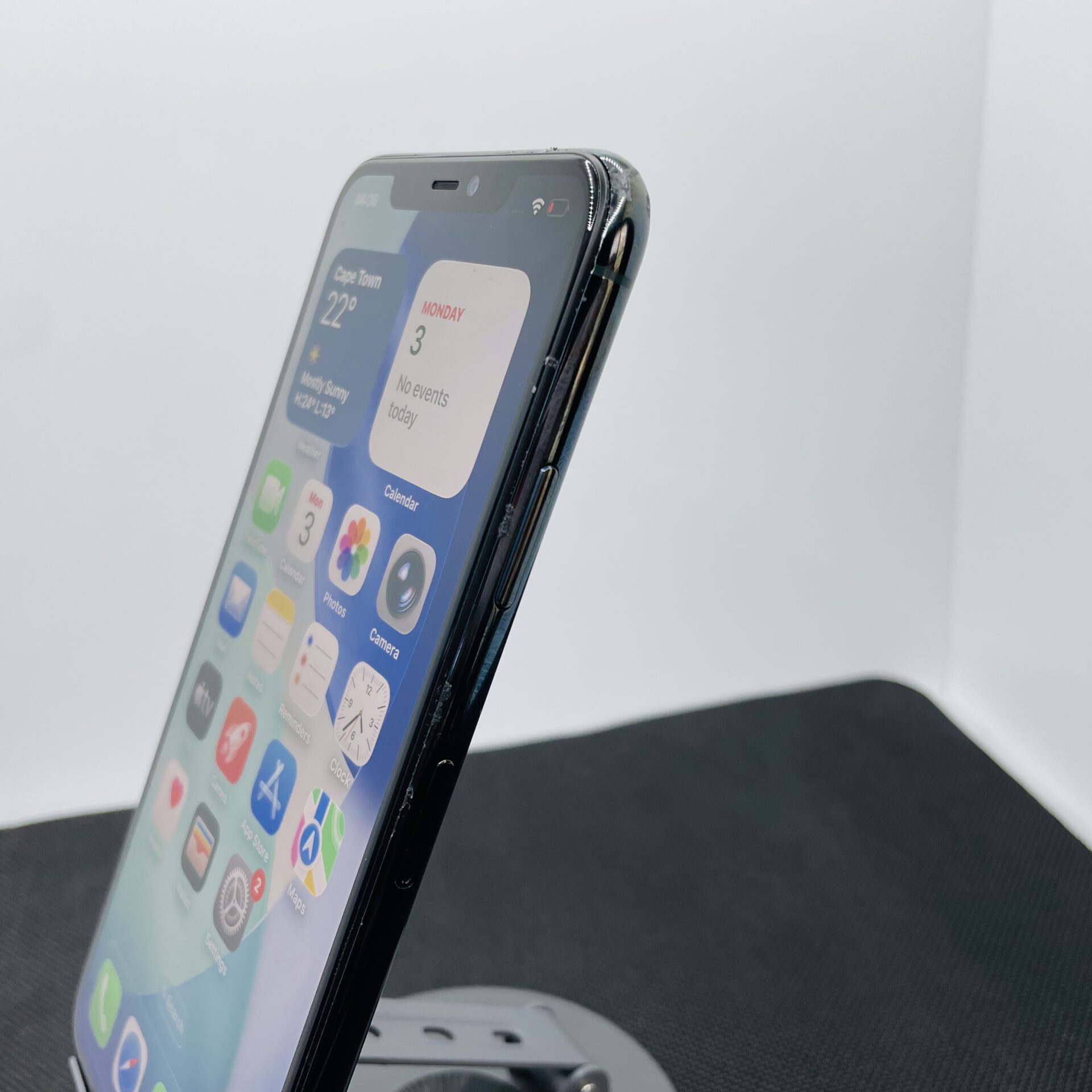 Apple iPhone 11 Pro Max 256GB Midnight Green (Grade B) - Not Working On Vodacom Network - Image 6