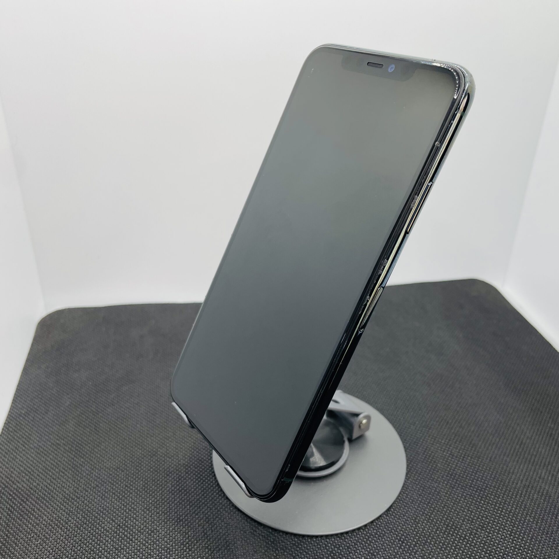 Apple iPhone 11 Pro Max 256GB Midnight Green (Grade B) - Not Working On Vodacom Network - Image 7