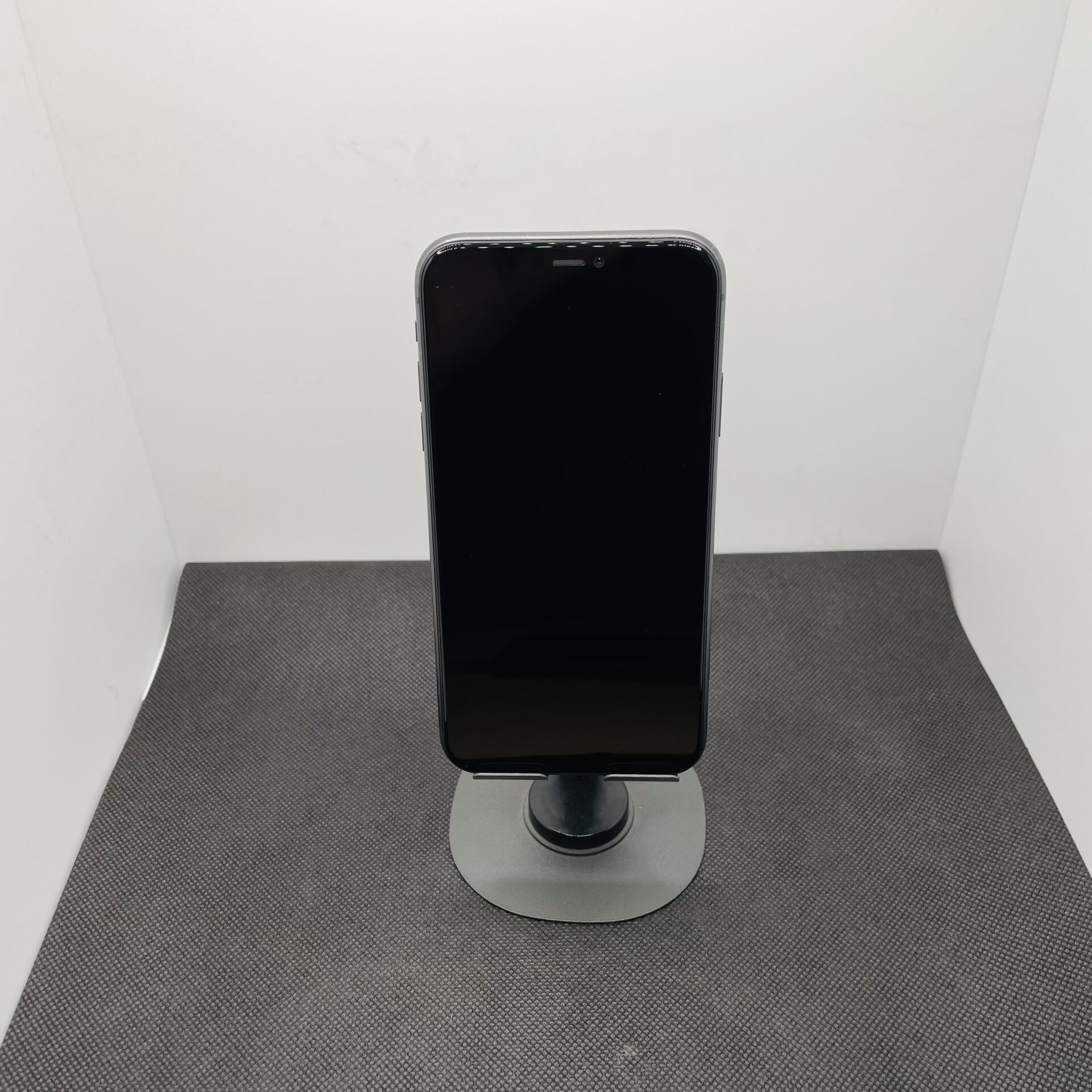 Apple iPhone 11 128GB Black - (Grade B) - Image 6