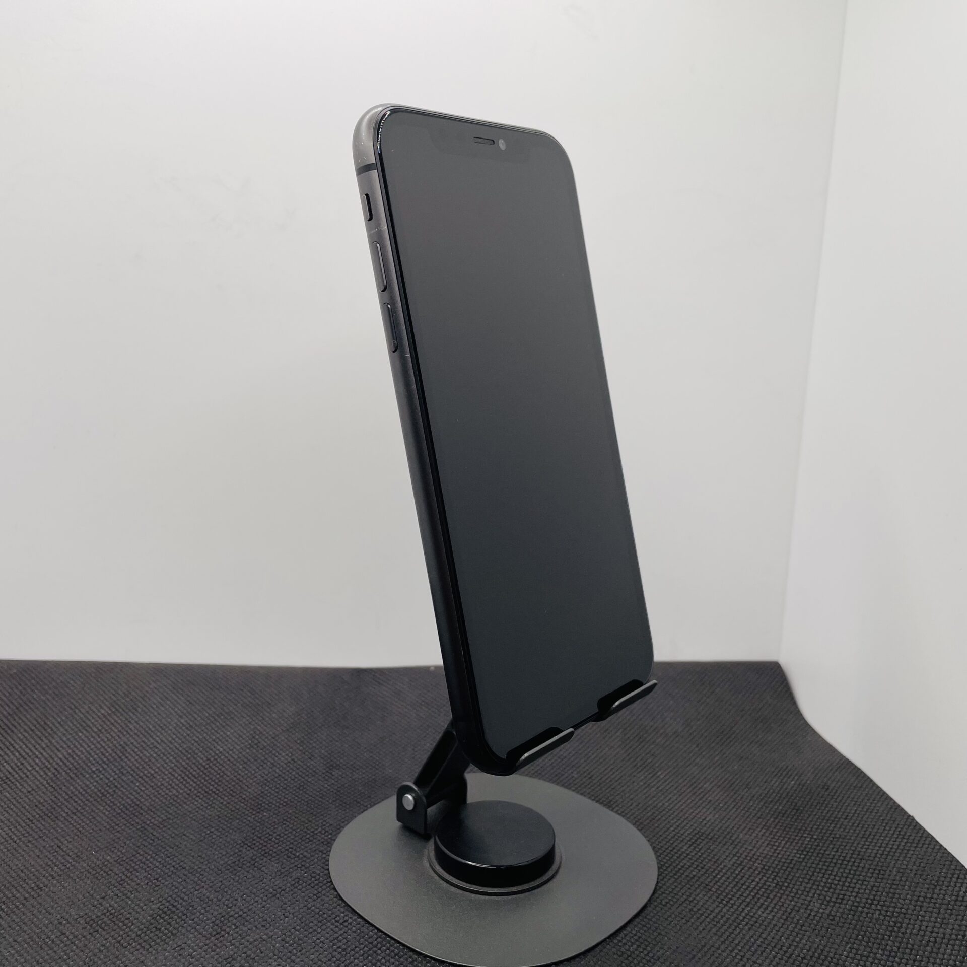Apple iPhone 11 128GB Black - (Grade B) - Image 5