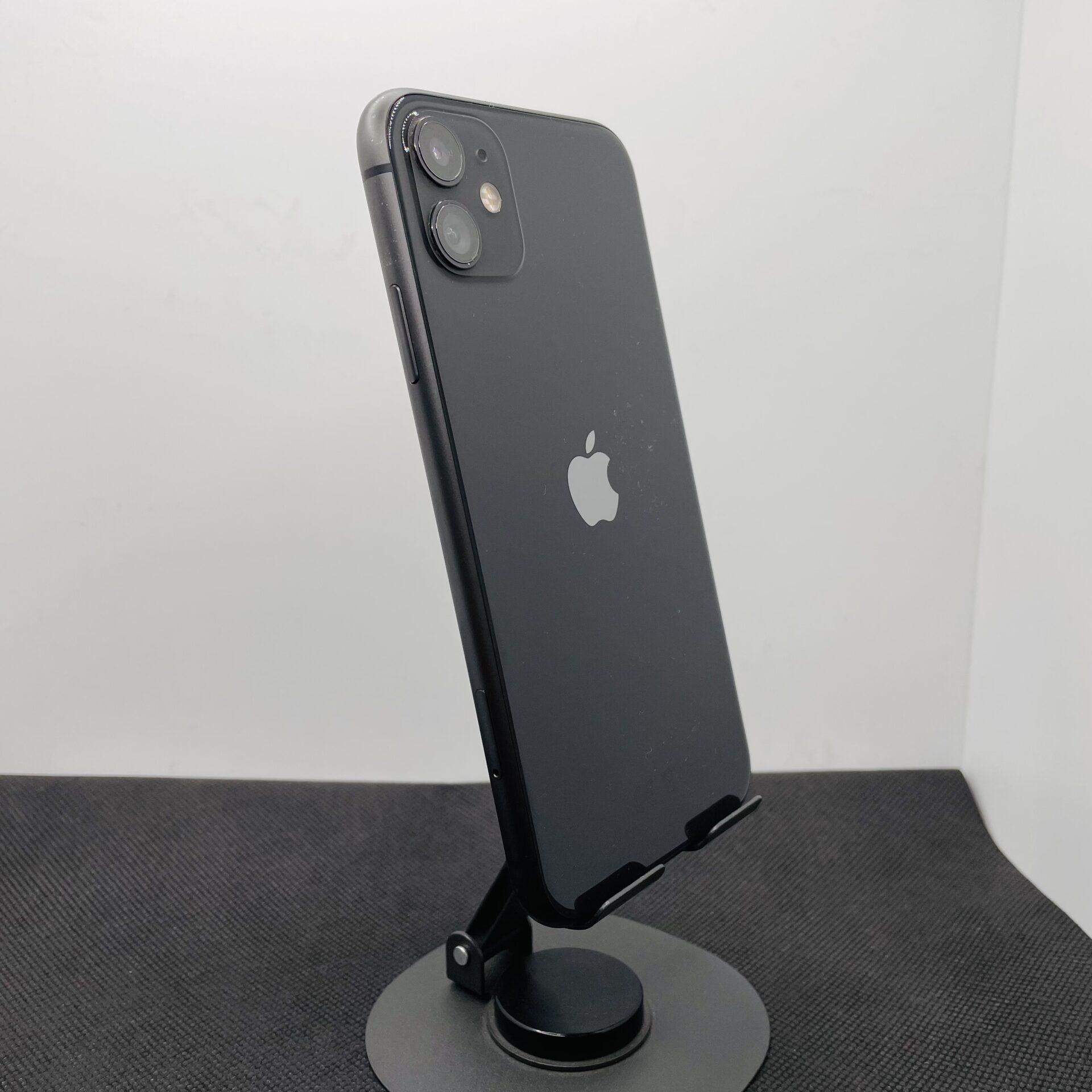 Apple iPhone 11 128GB Black - (Grade B) - Image 8