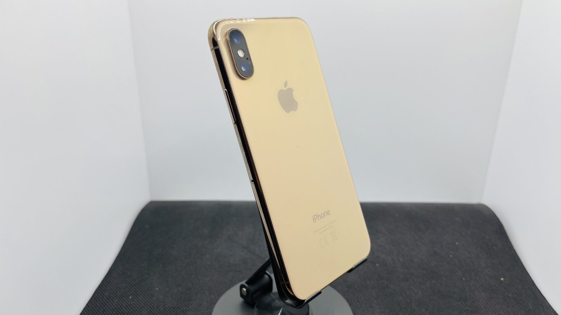 Apple iPhone XS 64GB Gold (Grade B)- Cracked Camera Lens | Epic