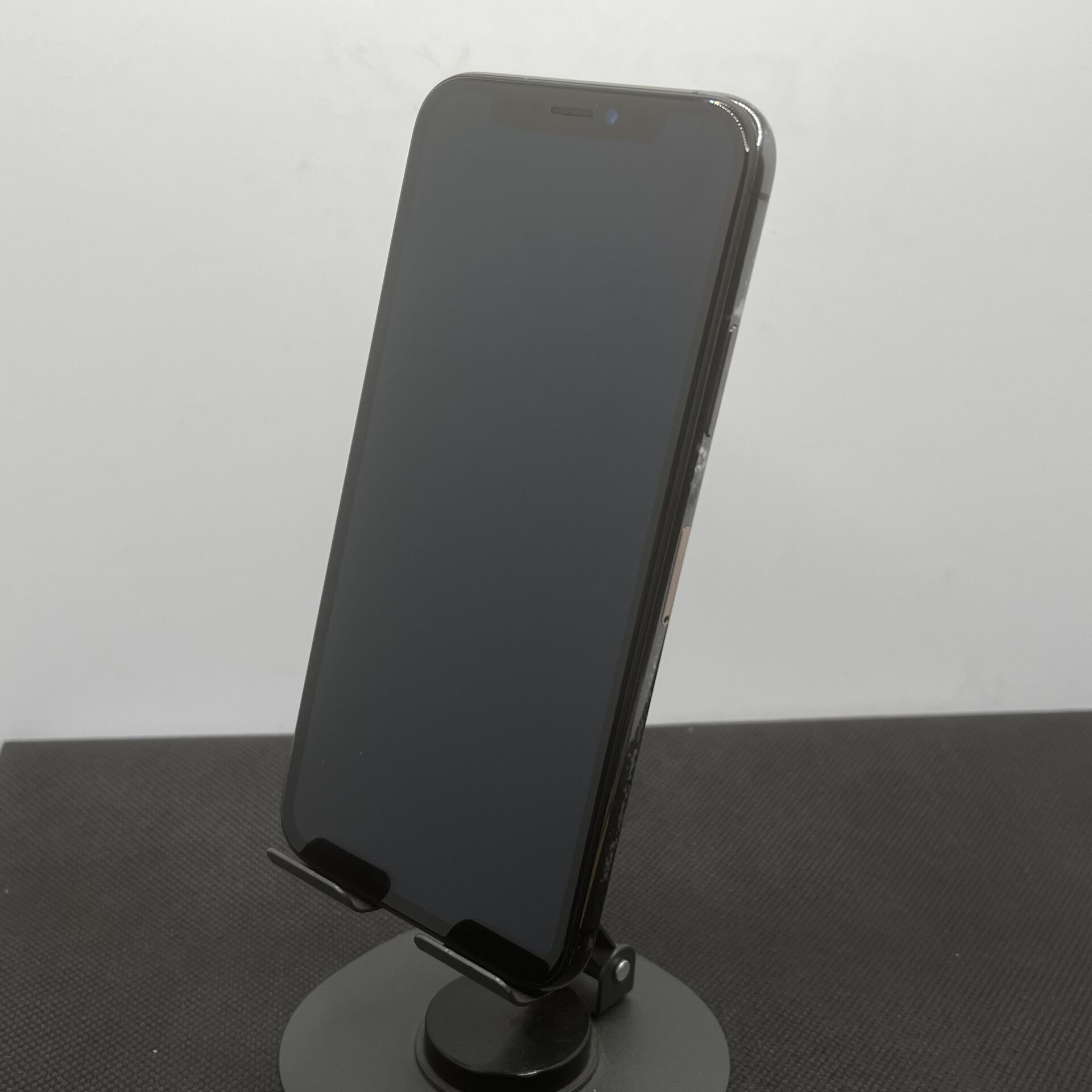 Apple iPhone Xs 64GB Space Gray - (Grade B) No Face ID - Image 5