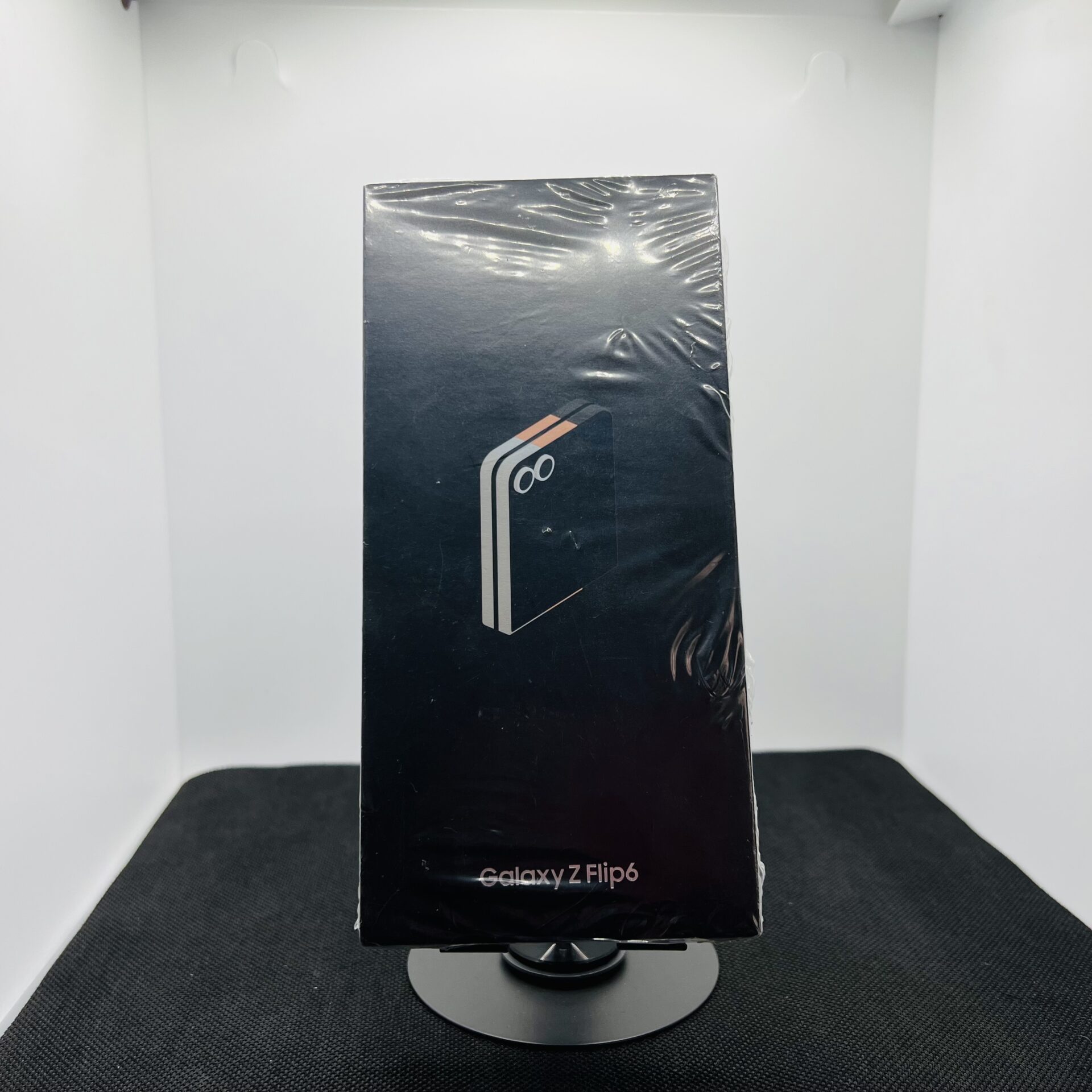 Samsung Galaxy Z Flip 6 256GB Crafted Black – Sealed (Original