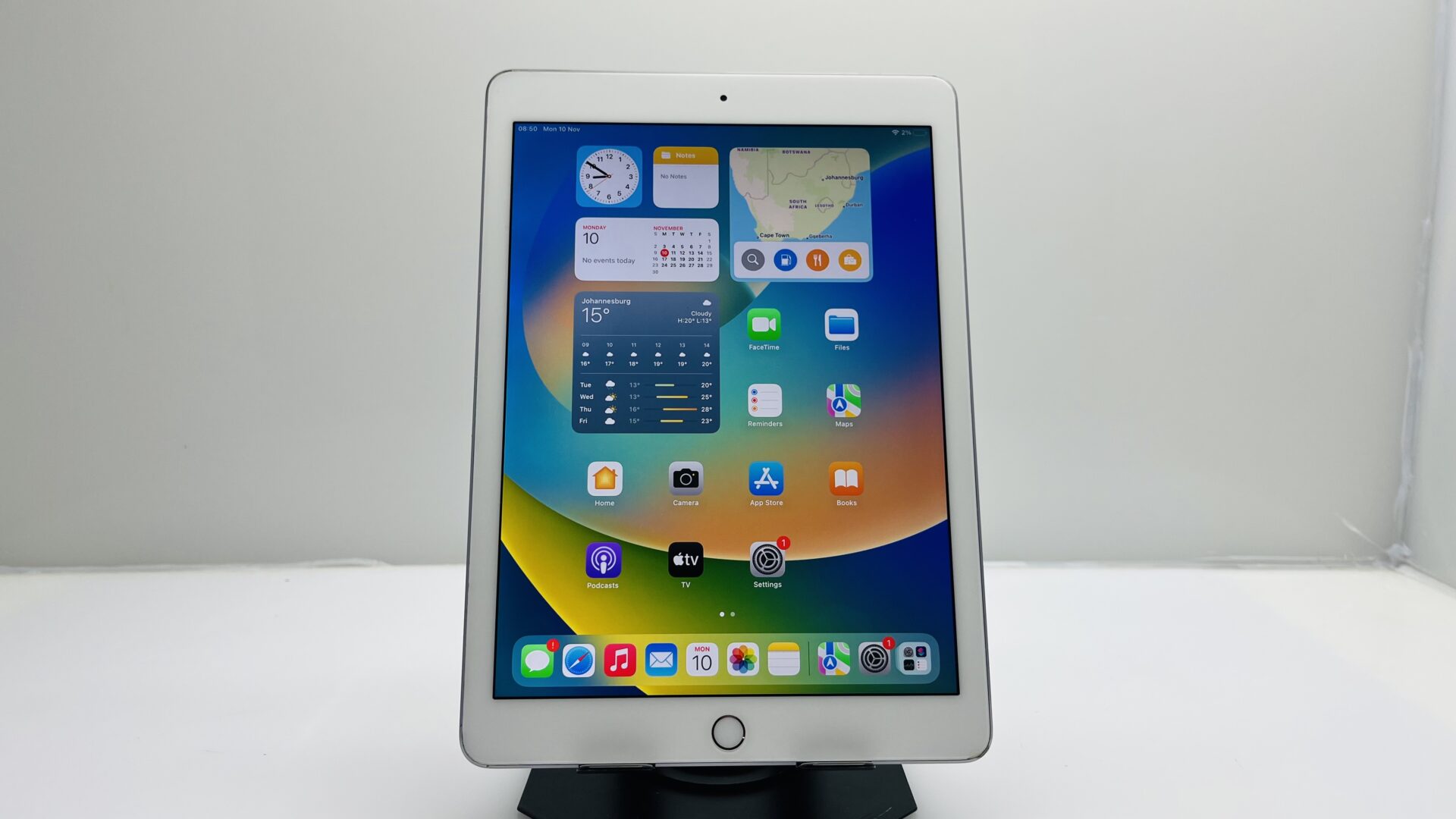 Apple iPad Pro 9.7″ 1st Gen (WiFi Only) 32GB Silver (Grade B) - No