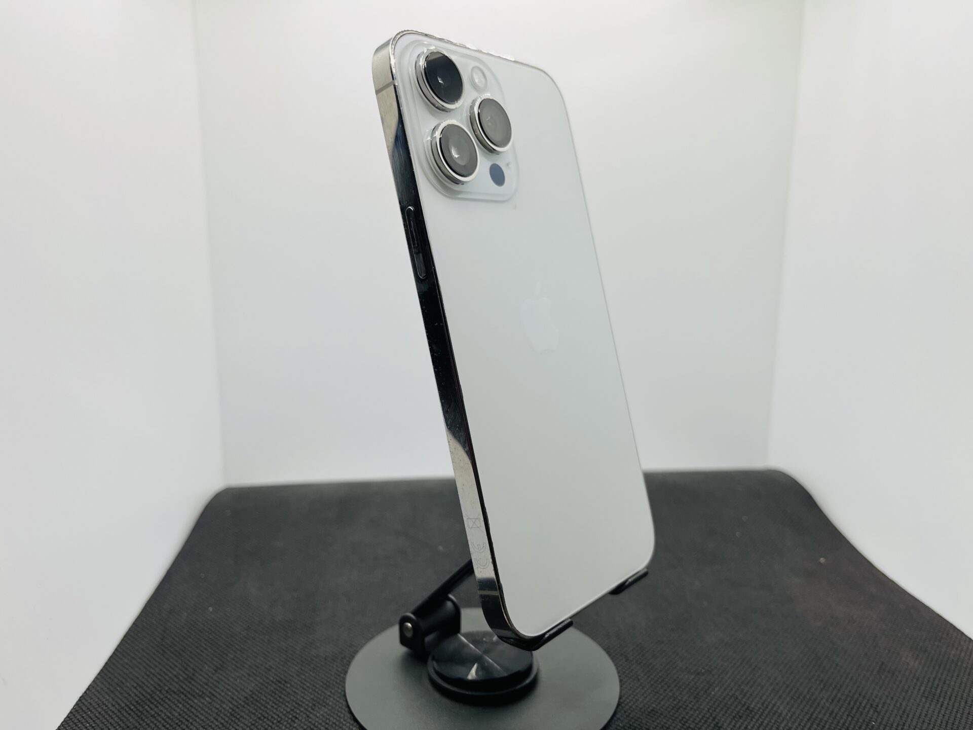 Apple iPhone 14 Pro Max 1TB Silver – (Grade B) | Epic Deals SA