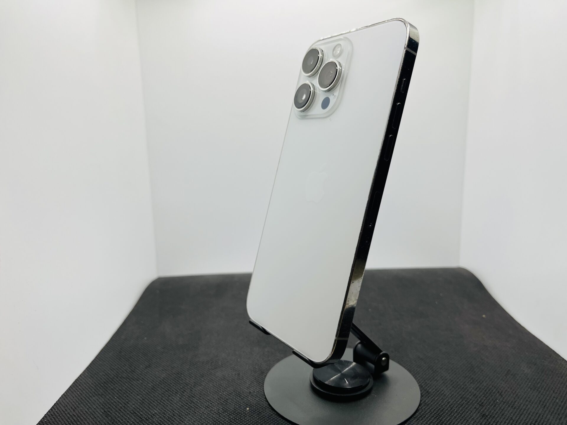 ミカワyukiiPhone14Pro Max 1Tb シルバー Apple iPhone 14 Pro Max 1TB Silver – (Grade B) | Epic Deals SA