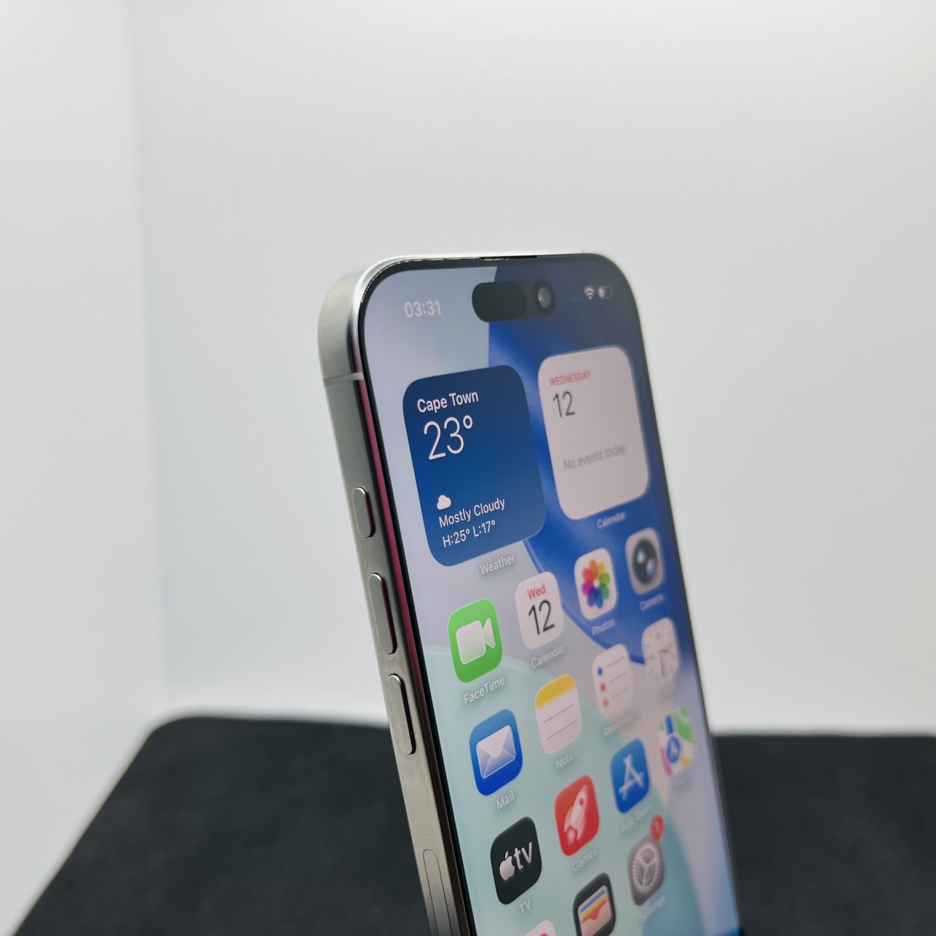 Apple iPhone 16 Pro 256GB White Titanium - (Grade B) - Image 4