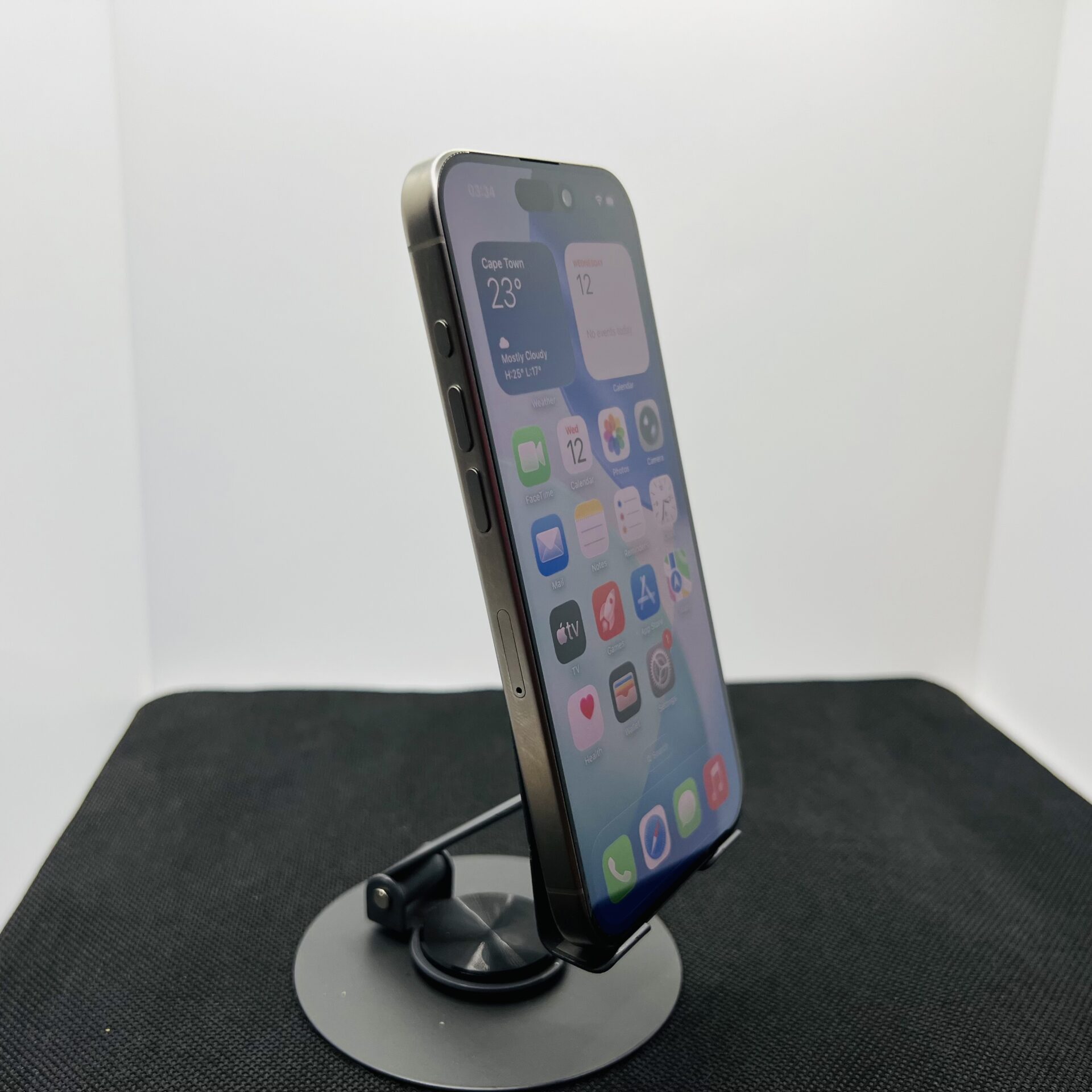 Apple iPhone 15 Pro 256GB Natural Titanium – (Grade A) - Image 3