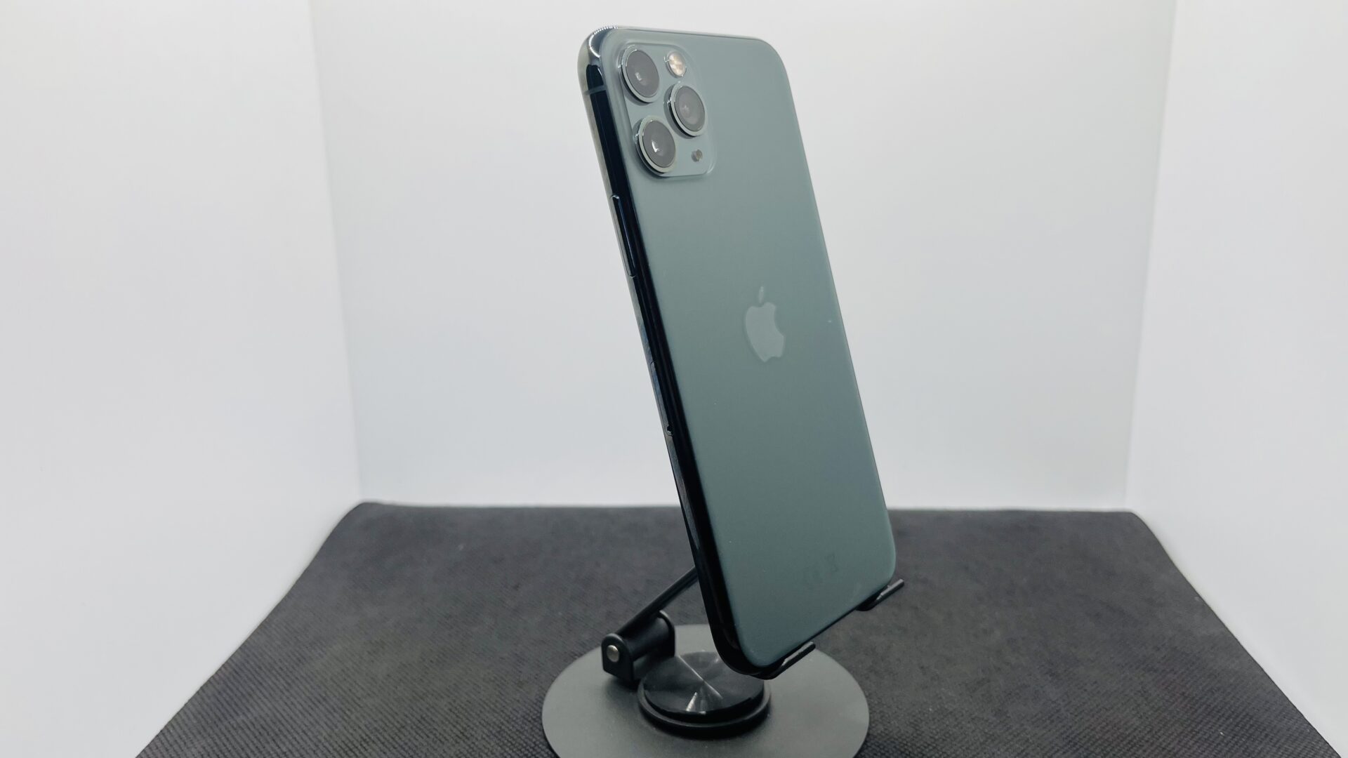 Buy Used Apple iPhone 11 Pro 64GB Midnight Green - (Grade B