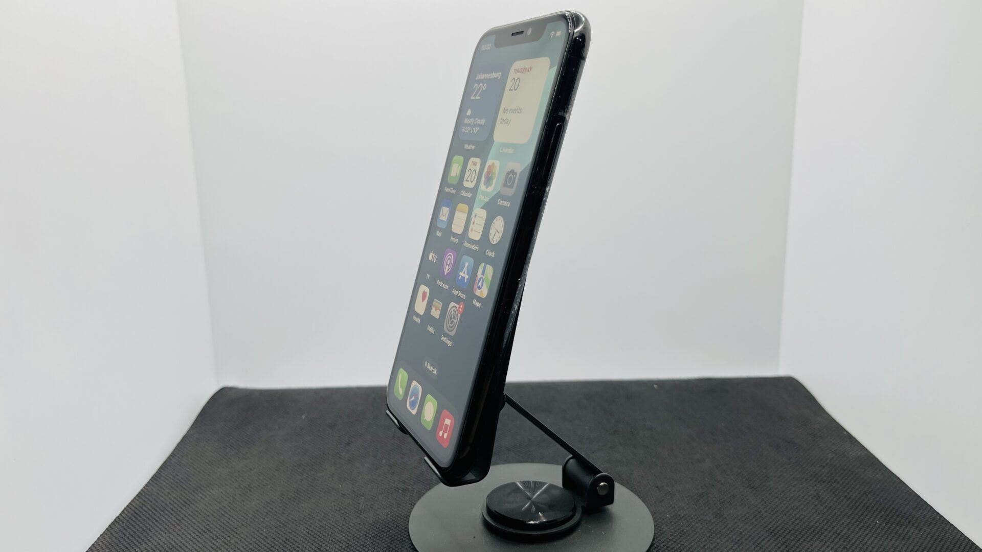 Apple iPhone XS 64GB Space Gray – (Grade B) - Image 4