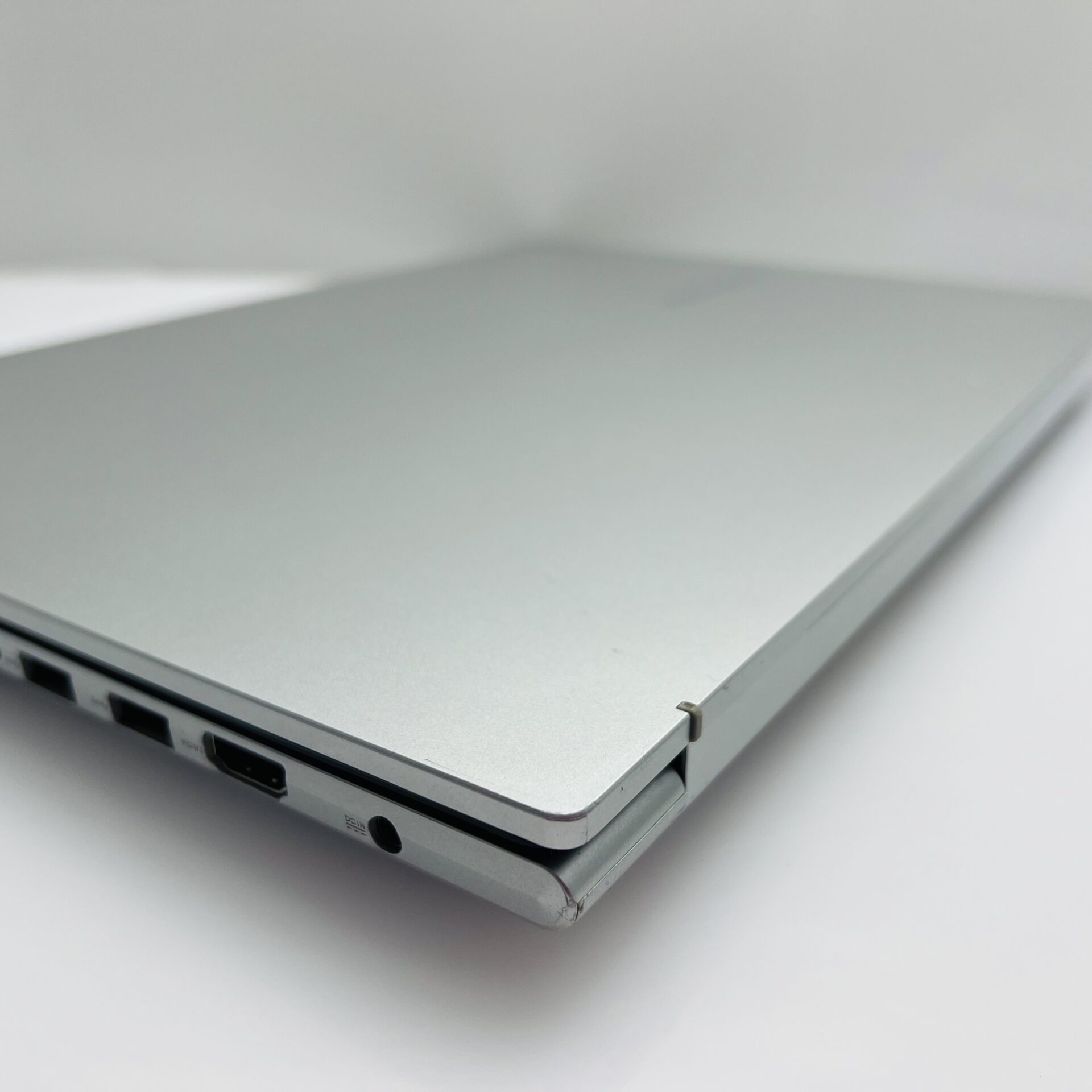 Asus VivoBook M1603Q Ryzen 7 3.20GHz 16GB RAM 500GB SSD Silver - (Grade B) - Image 8
