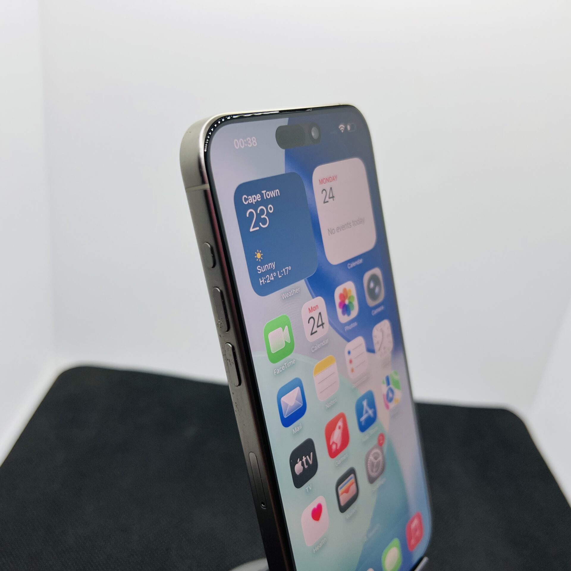 Apple iPhone 15 Pro Max 256GB Natural Titanium – (Grade B) - Image 4
