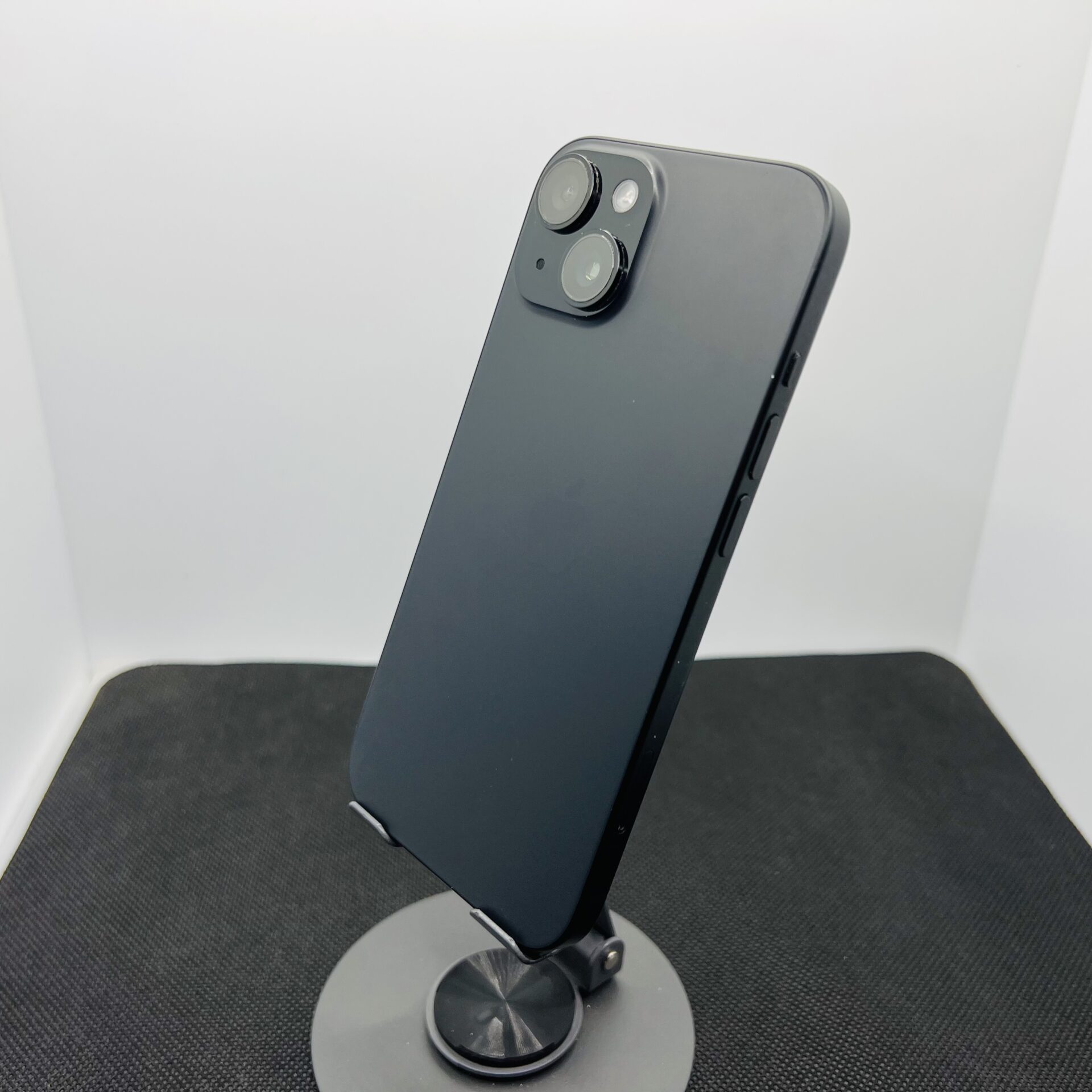 Apple iPhone 15 256GB Black - (Grade B) | Epic Deals SA