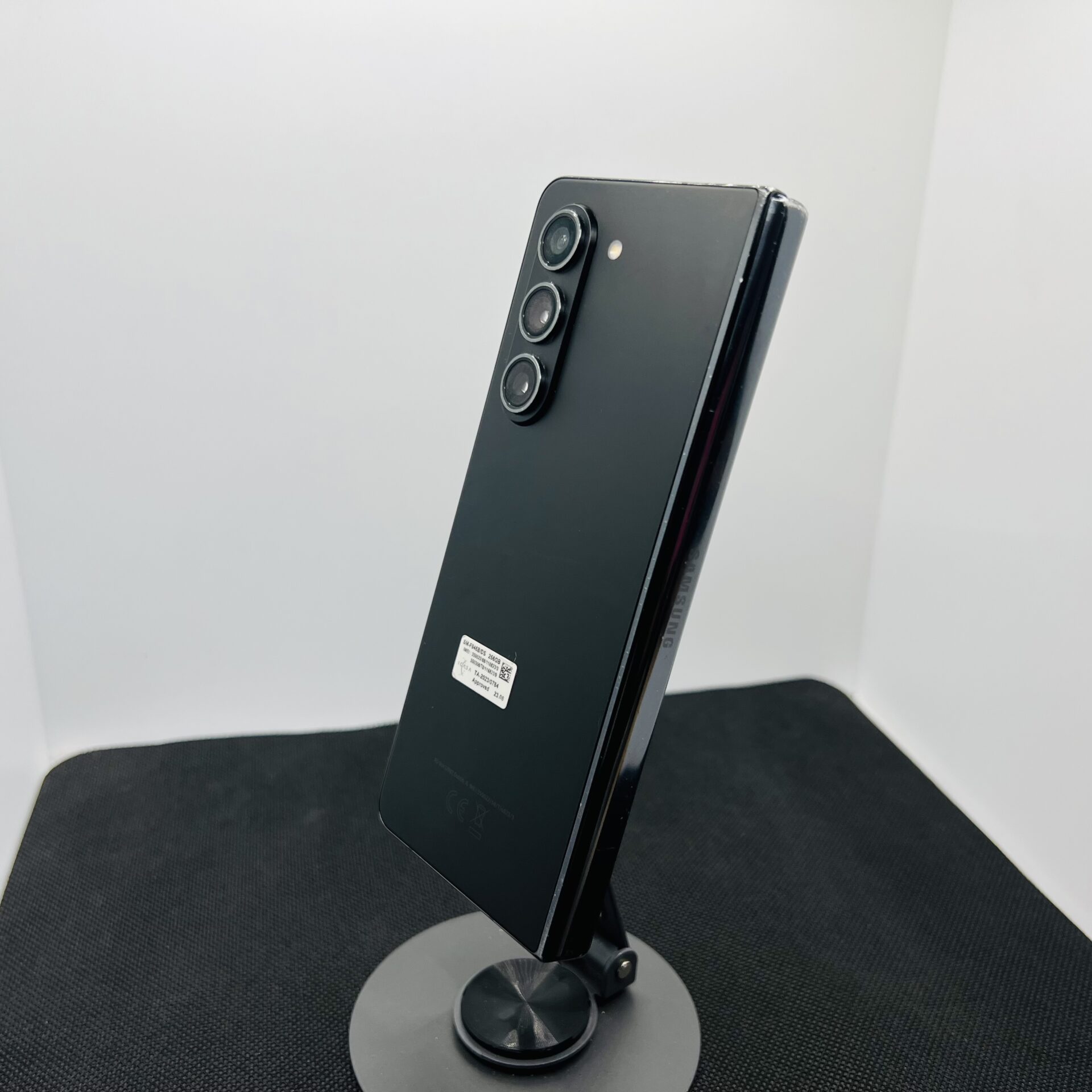 Samsung Galaxy Z Fold 5 256GB Phantom Black - (Condition: Good