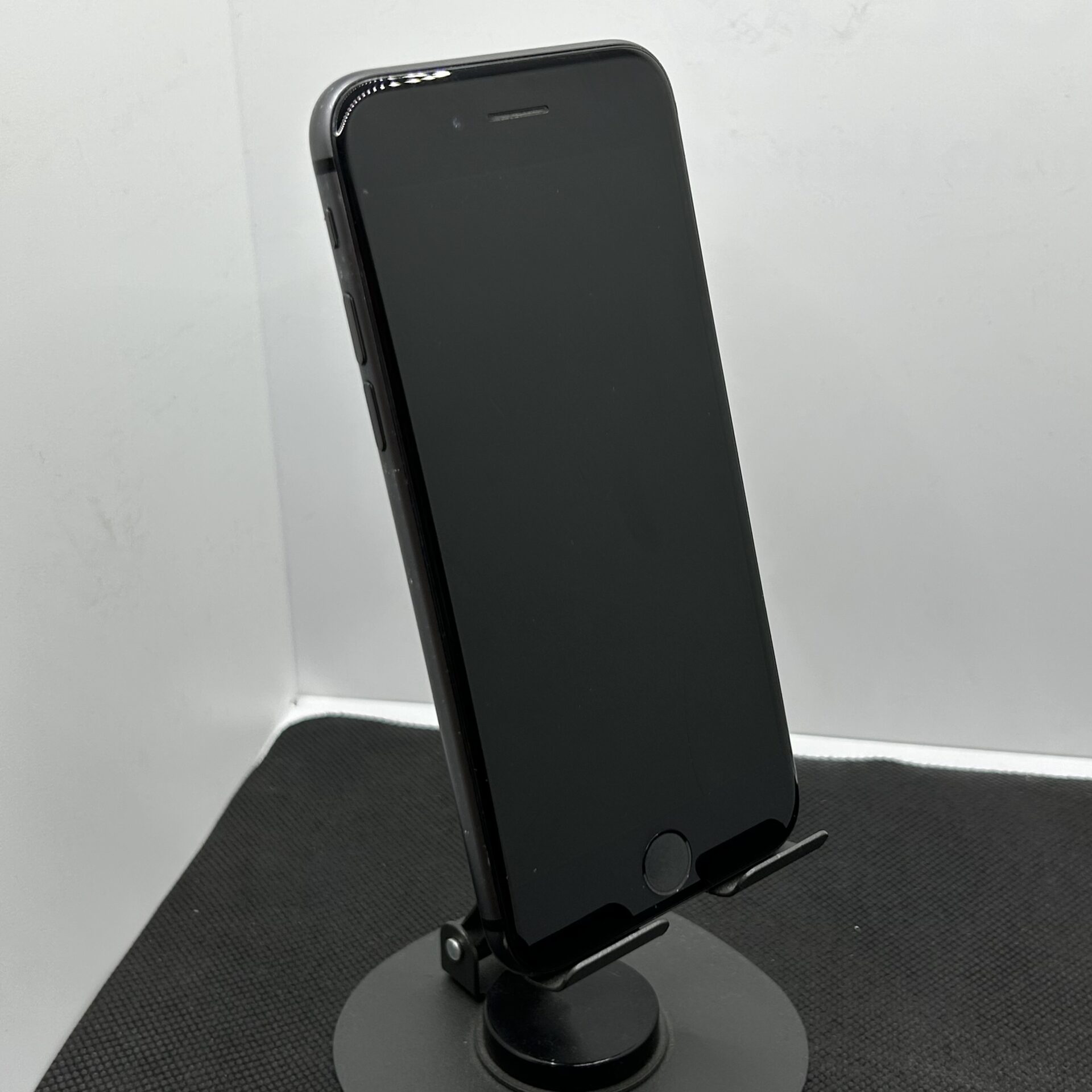 Apple iPhone 8 64GB Black - (Grade B) | Epic Deals SA