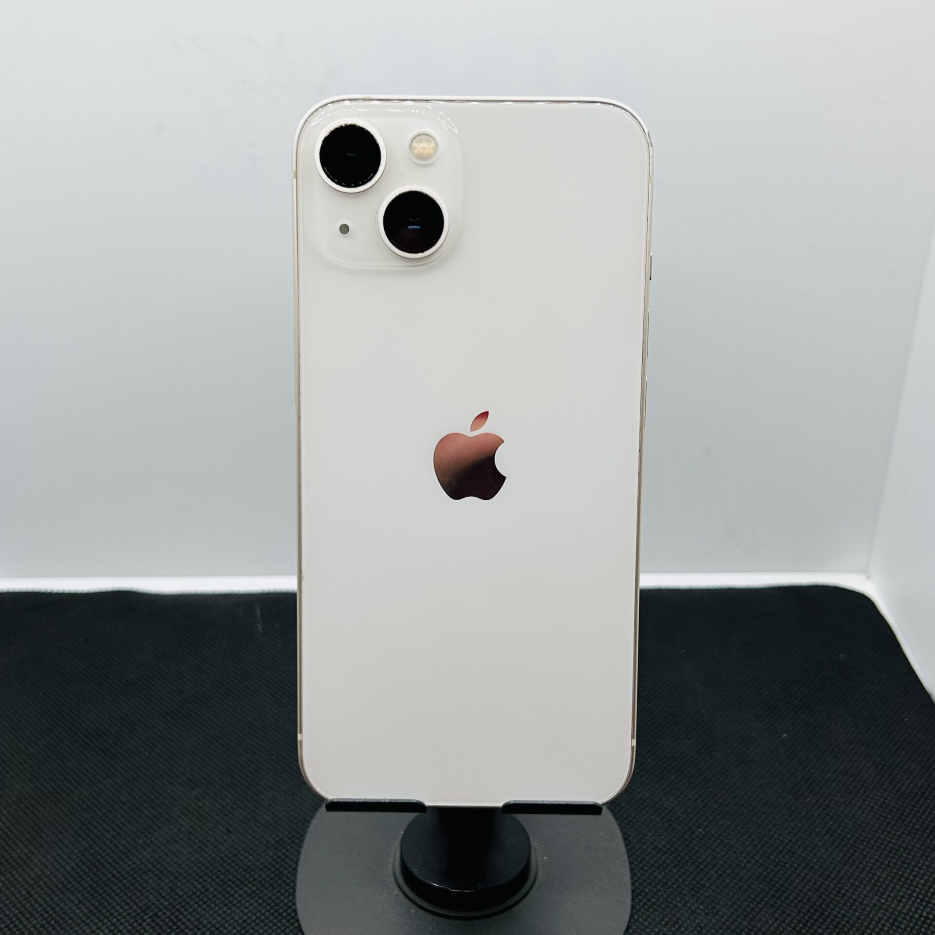 Apple iPhone 13 128GB Starlight - (Grade B) | Epic Deals SA