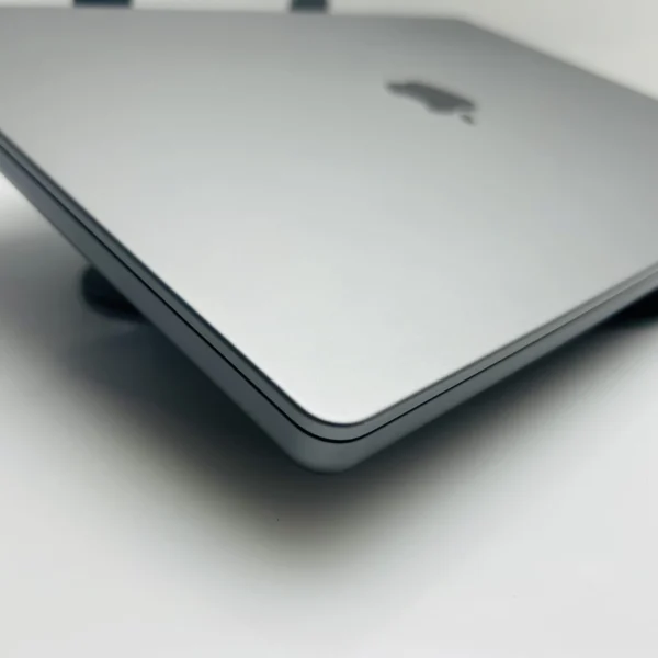 Apple MacBook Pro M2 Pro 14-Inch 10 CPU/16 GPU 16GB RAM 512GB SSD