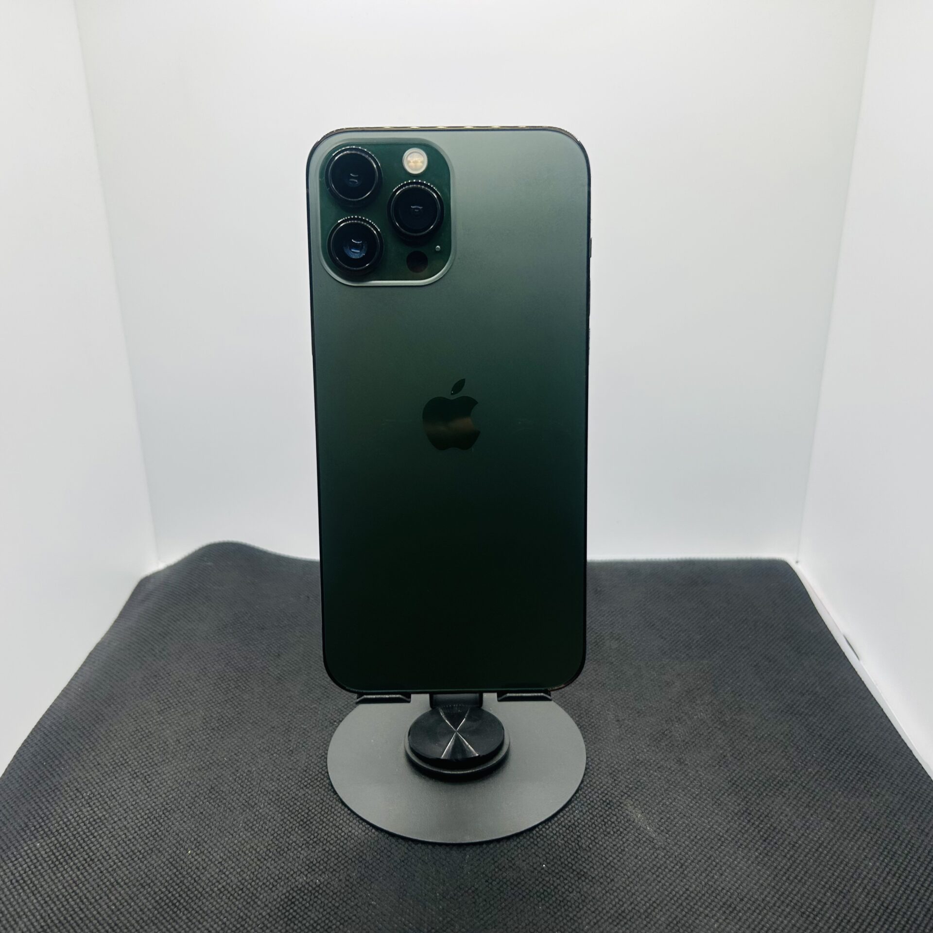 Apple iPhone 13 Pro Max 128GB Alpine Green – (Grade B) - Image 6